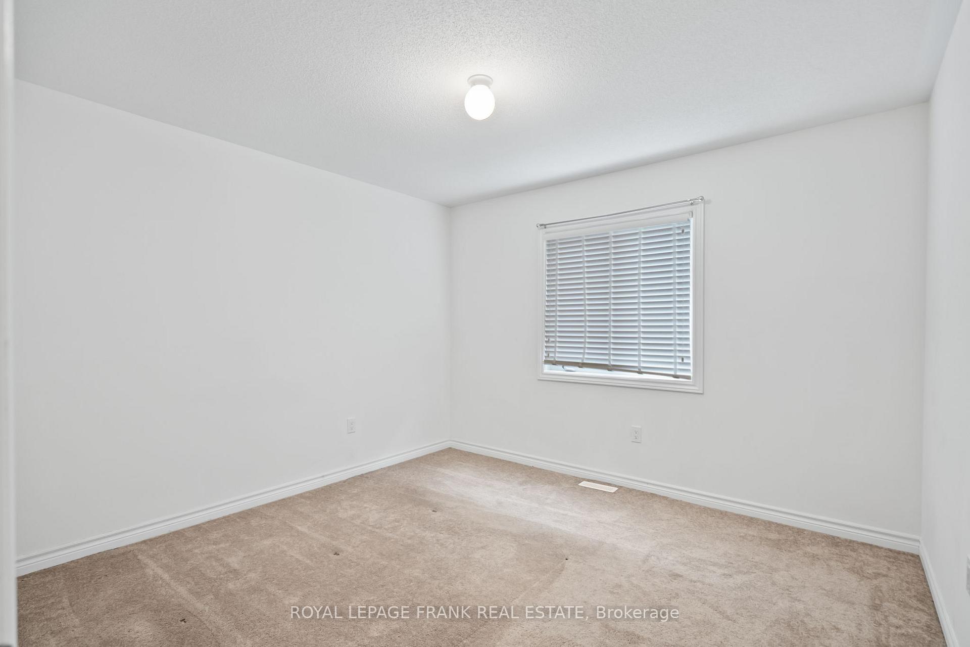 Photo 28 of 62 Terry Crescent, Clarington, Bowmanville — HOMEH
