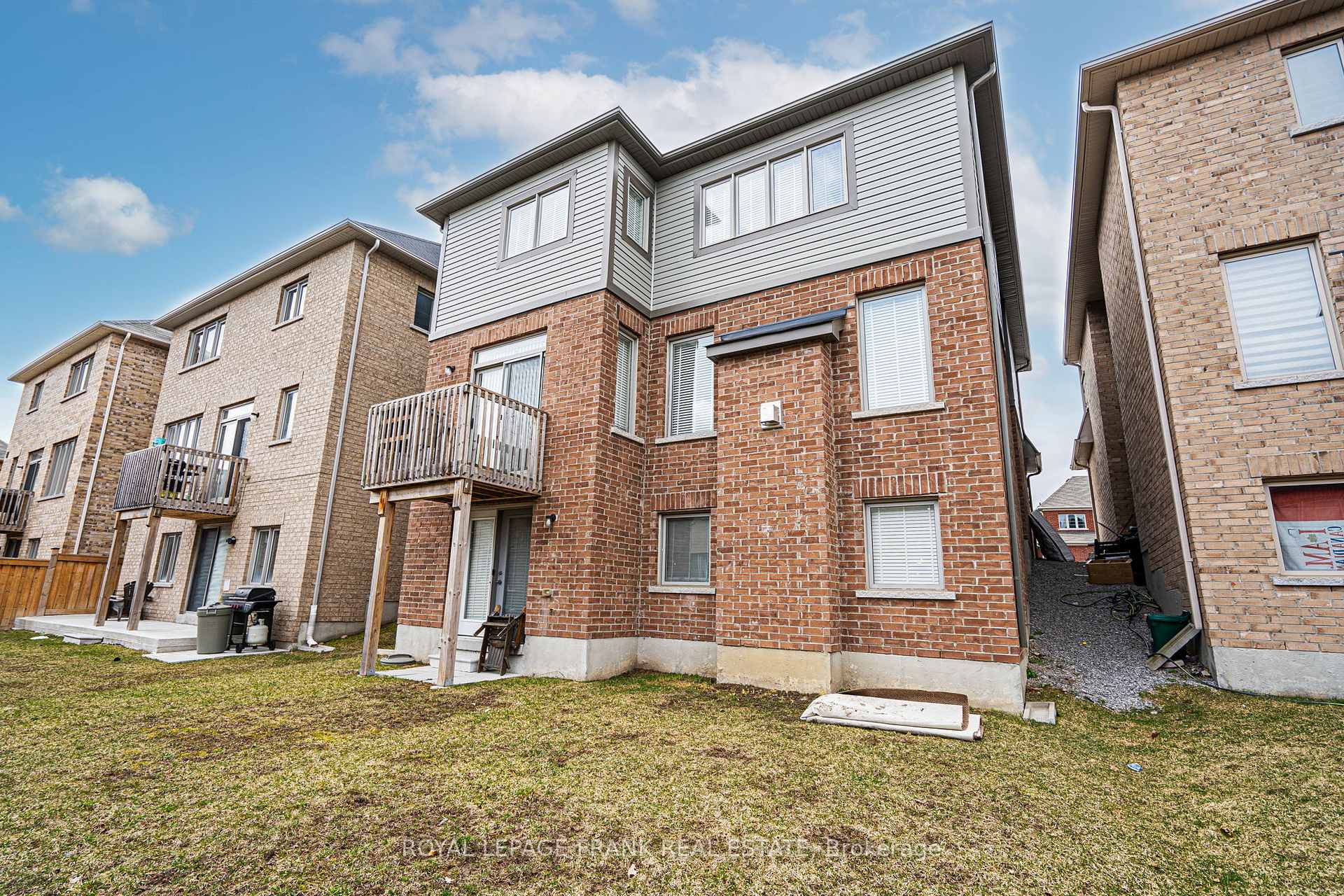 Photo 32 of 62 Terry Crescent, Clarington, Bowmanville — HOMEH