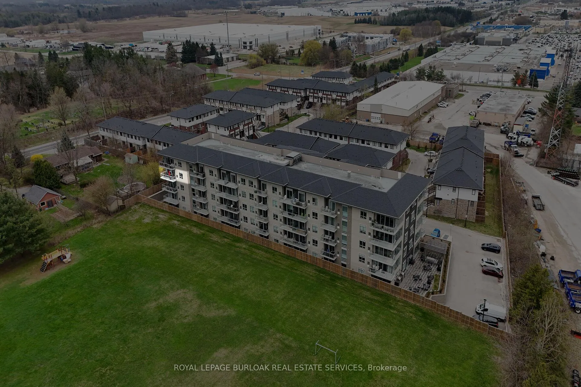 Photo 7 of Unit 409, 16 Markle Crescent, Hamilton, Ancaster — HOMEH