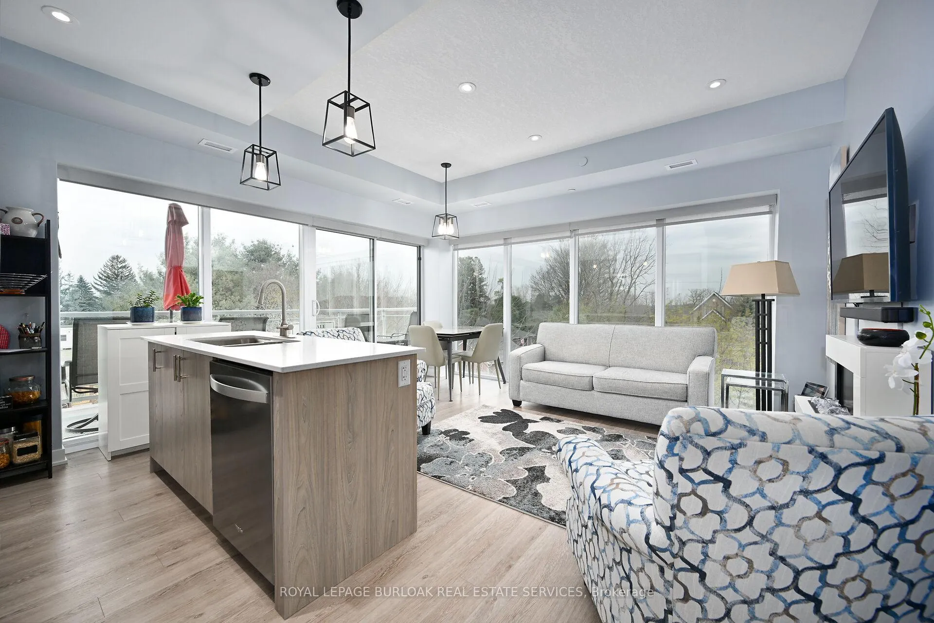 Photo 14 of Unit 409, 16 Markle Crescent, Hamilton, Ancaster — HOMEH