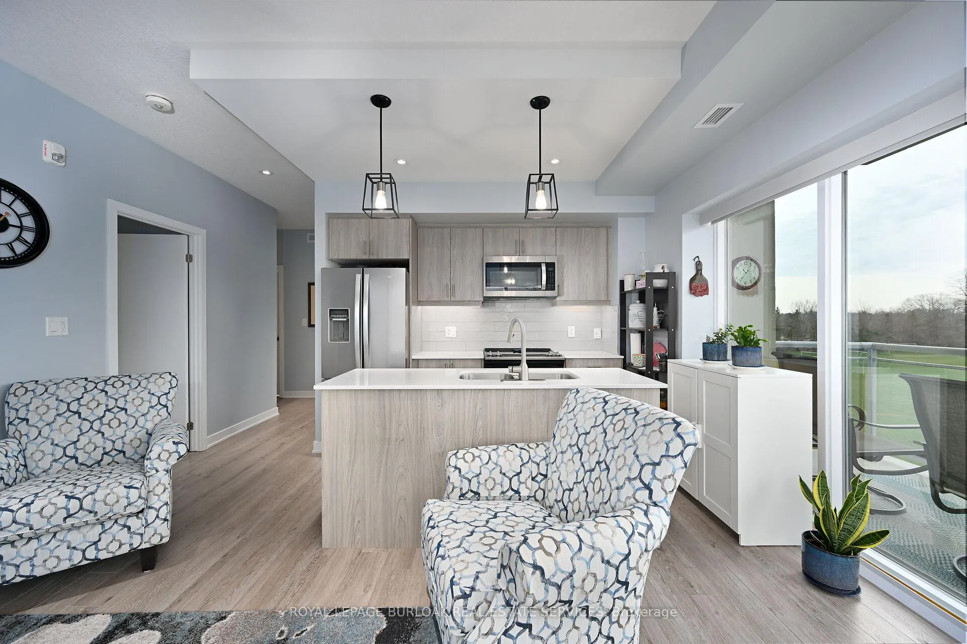 Photo 16 of Unit 409, 16 Markle Crescent, Hamilton, Ancaster — HOMEH