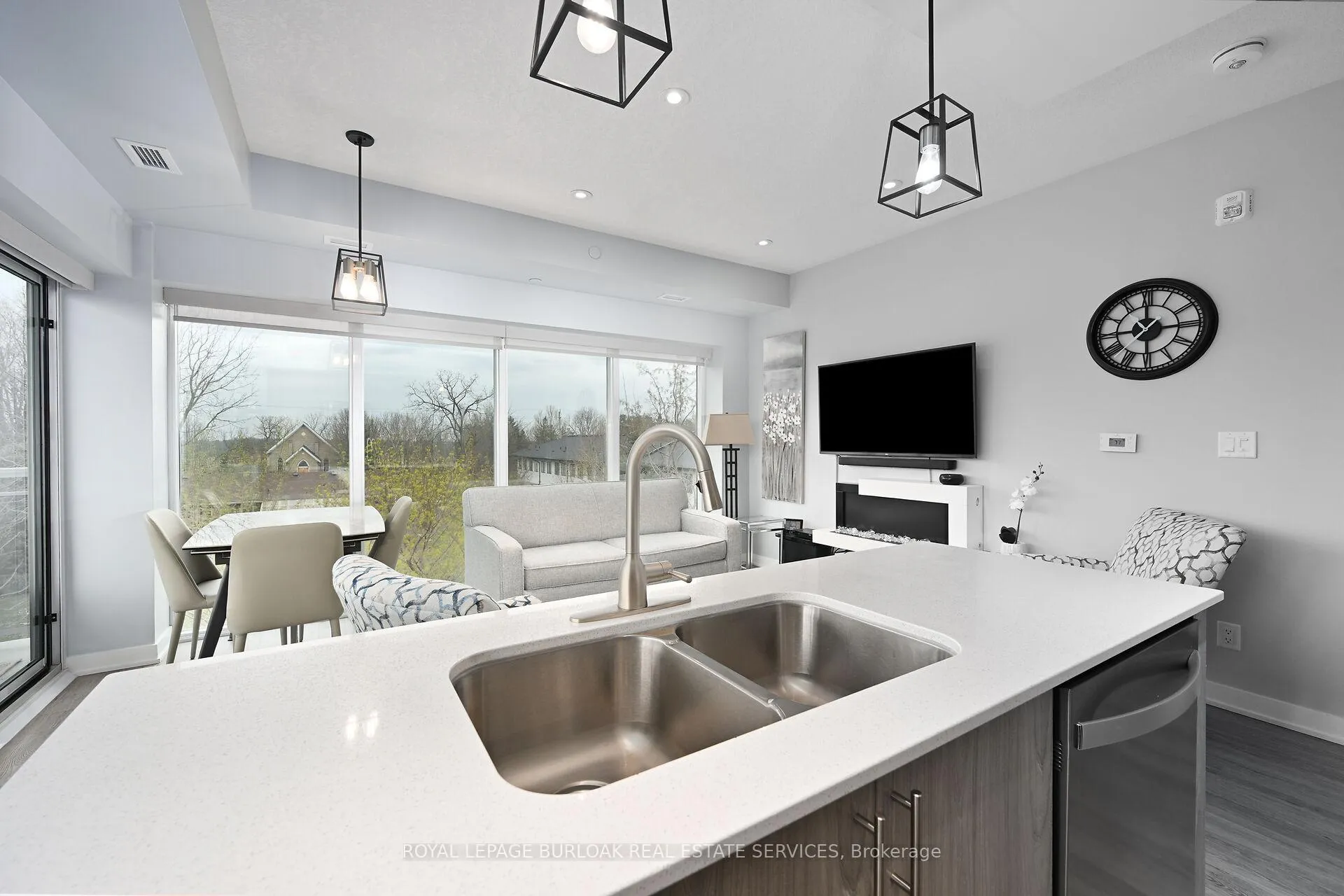 Photo 20 of Unit 409, 16 Markle Crescent, Hamilton, Ancaster — HOMEH