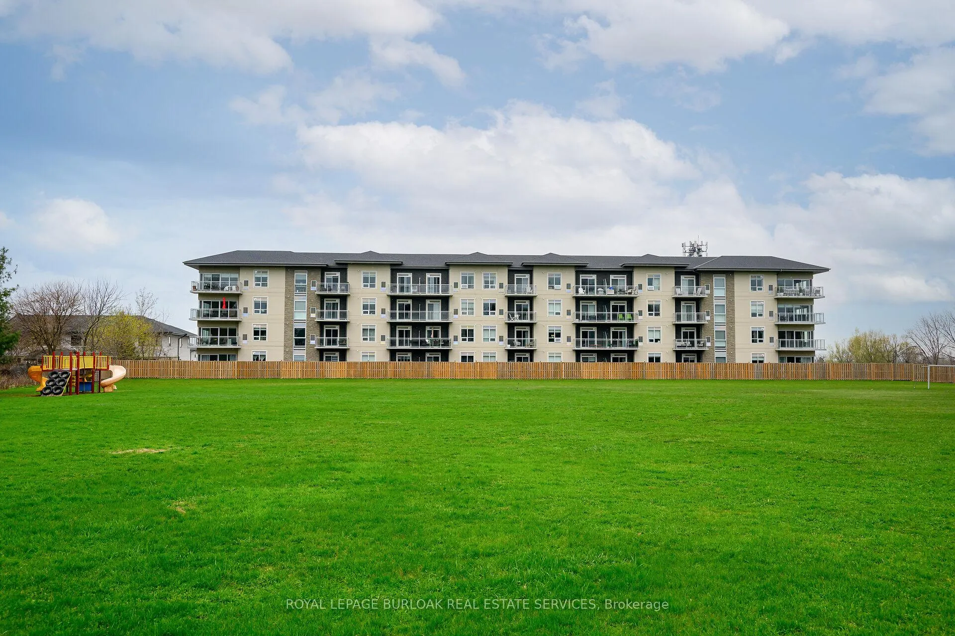 Photo 47 of Unit 409, 16 Markle Crescent, Hamilton, Ancaster — HOMEH