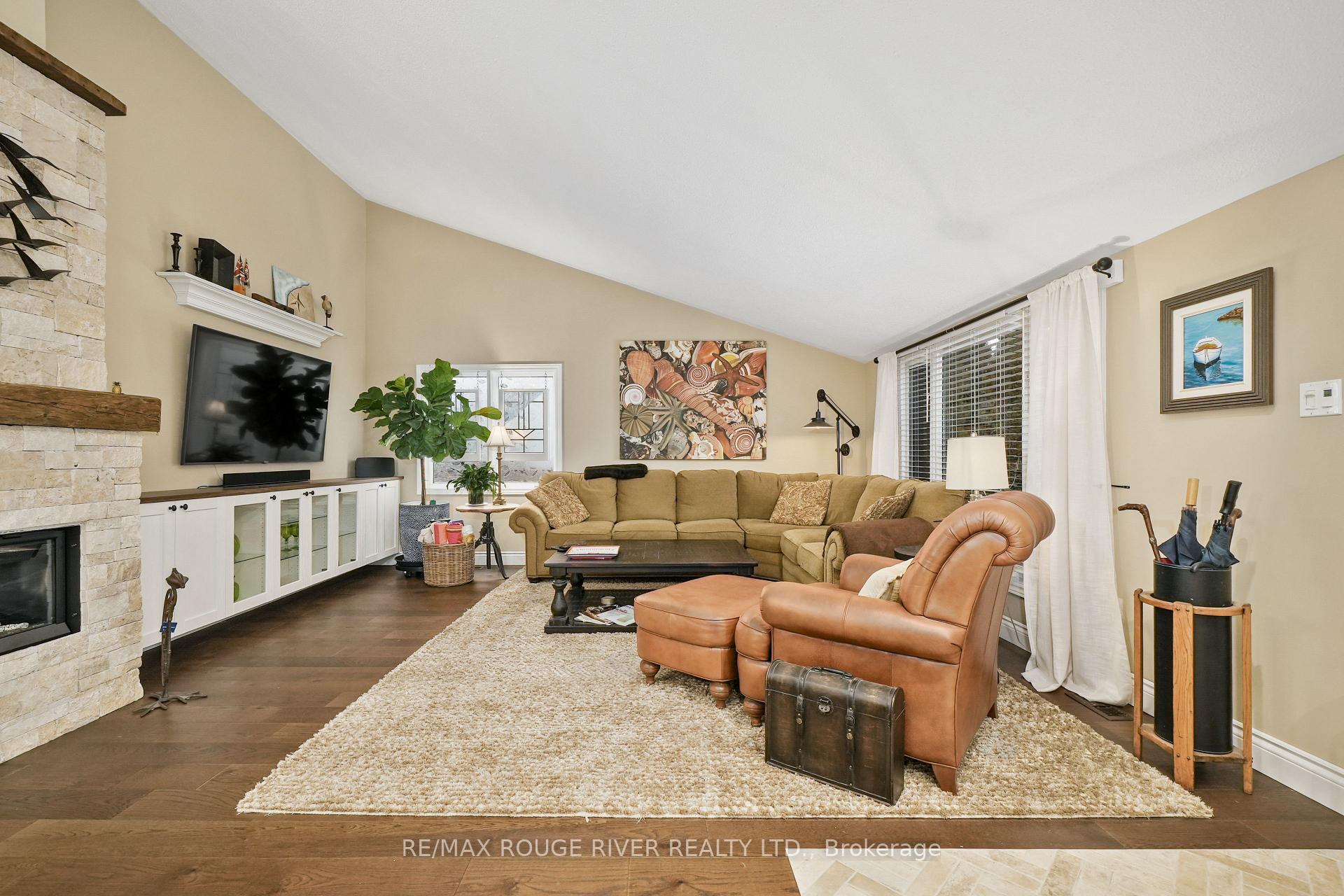 Photo 12 of 433 Henry Street, Cobourg — HOMEH