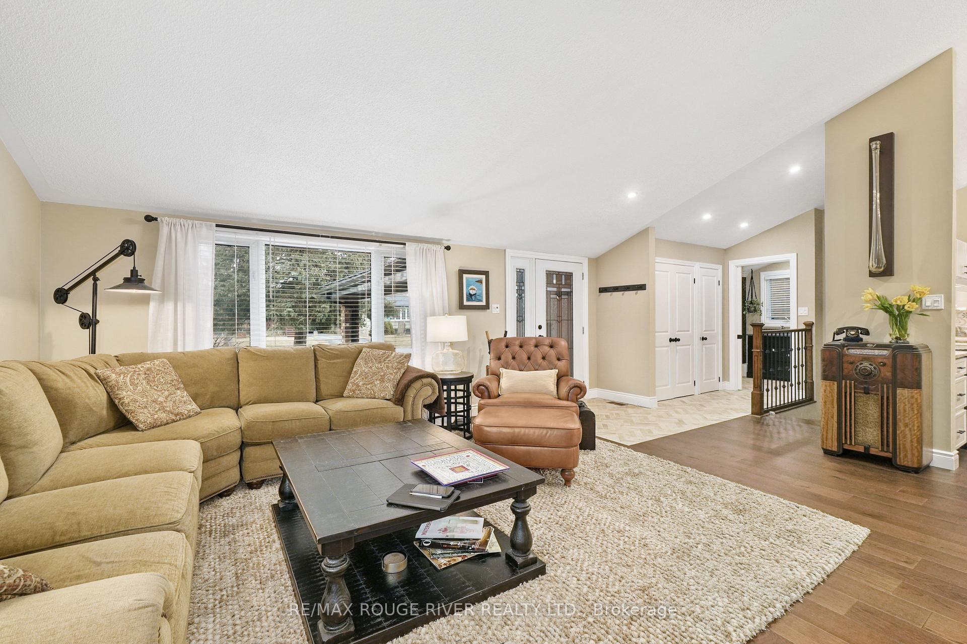 Photo 13 of 433 Henry Street, Cobourg — HOMEH