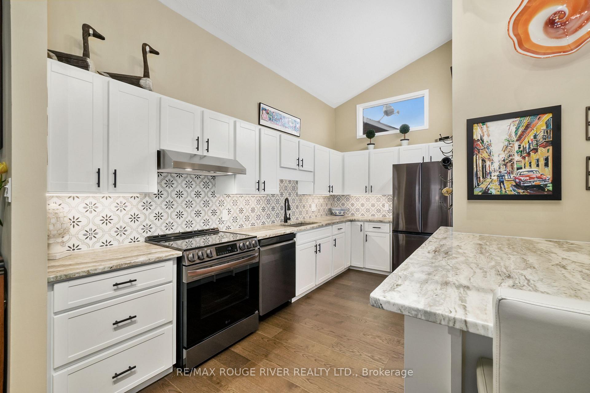 Photo 19 of 433 Henry Street, Cobourg — HOMEH