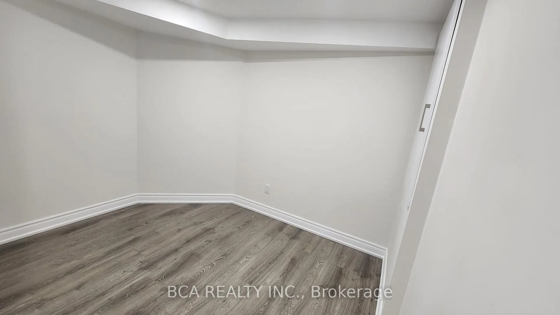 Photo 10 of 282 Tranquil Court, Pickering, Highbush — HOMEH