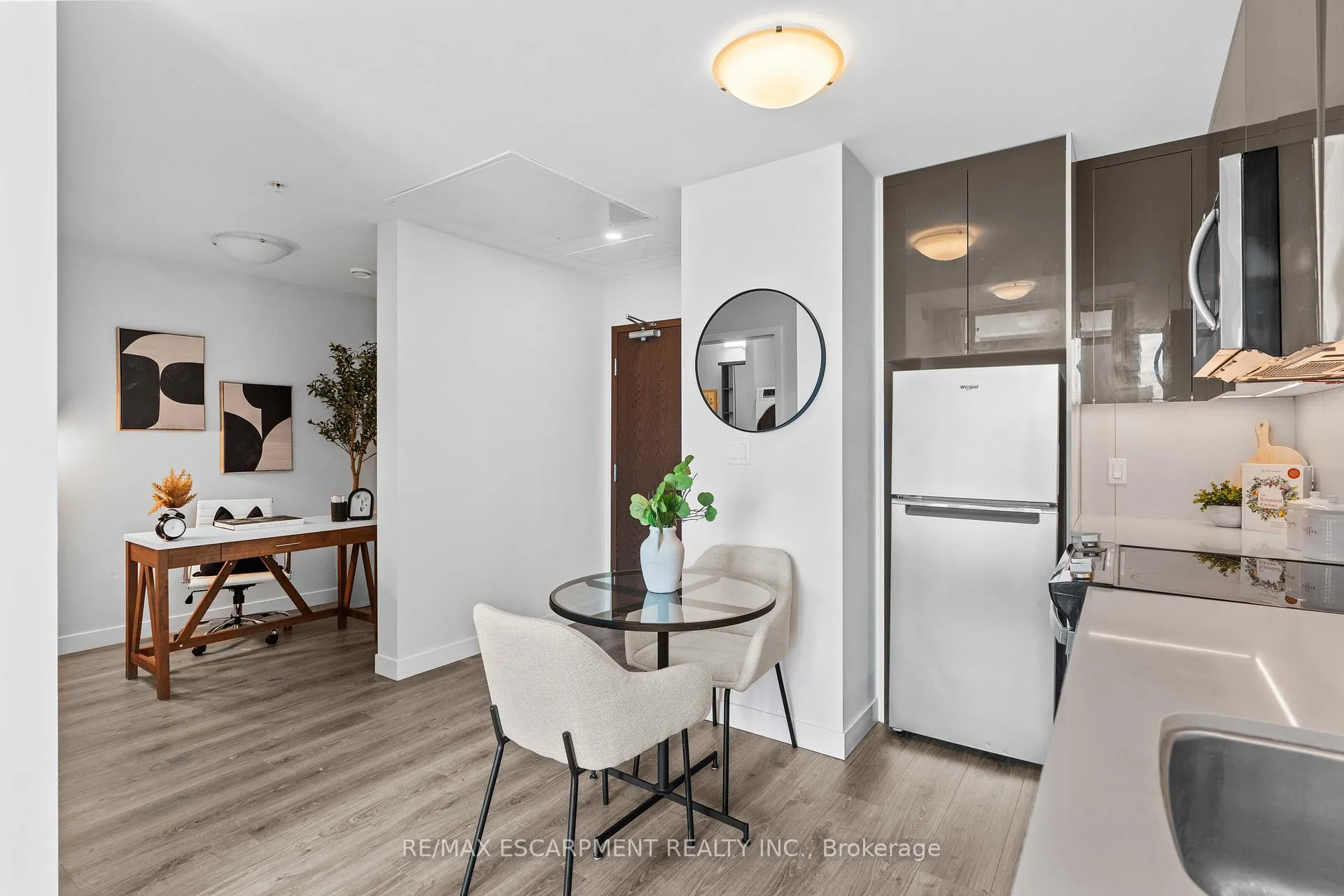 Photo 13 of Unit 712, 60 Frederick Street, Kitchener, City Commercial Core — HOMEH