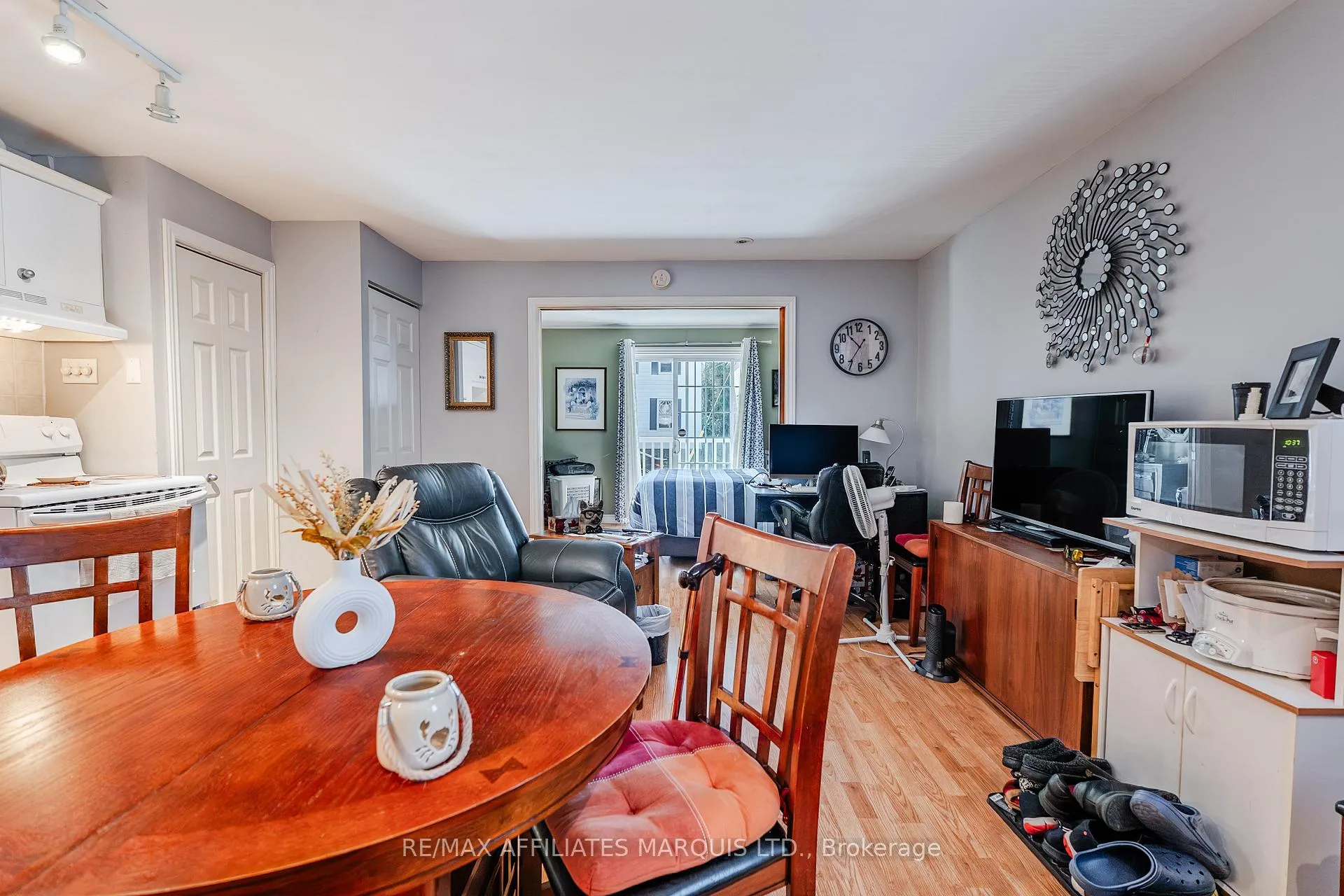 Photo 7 of 311 Sixth Street E, Cornwall — HOMEH