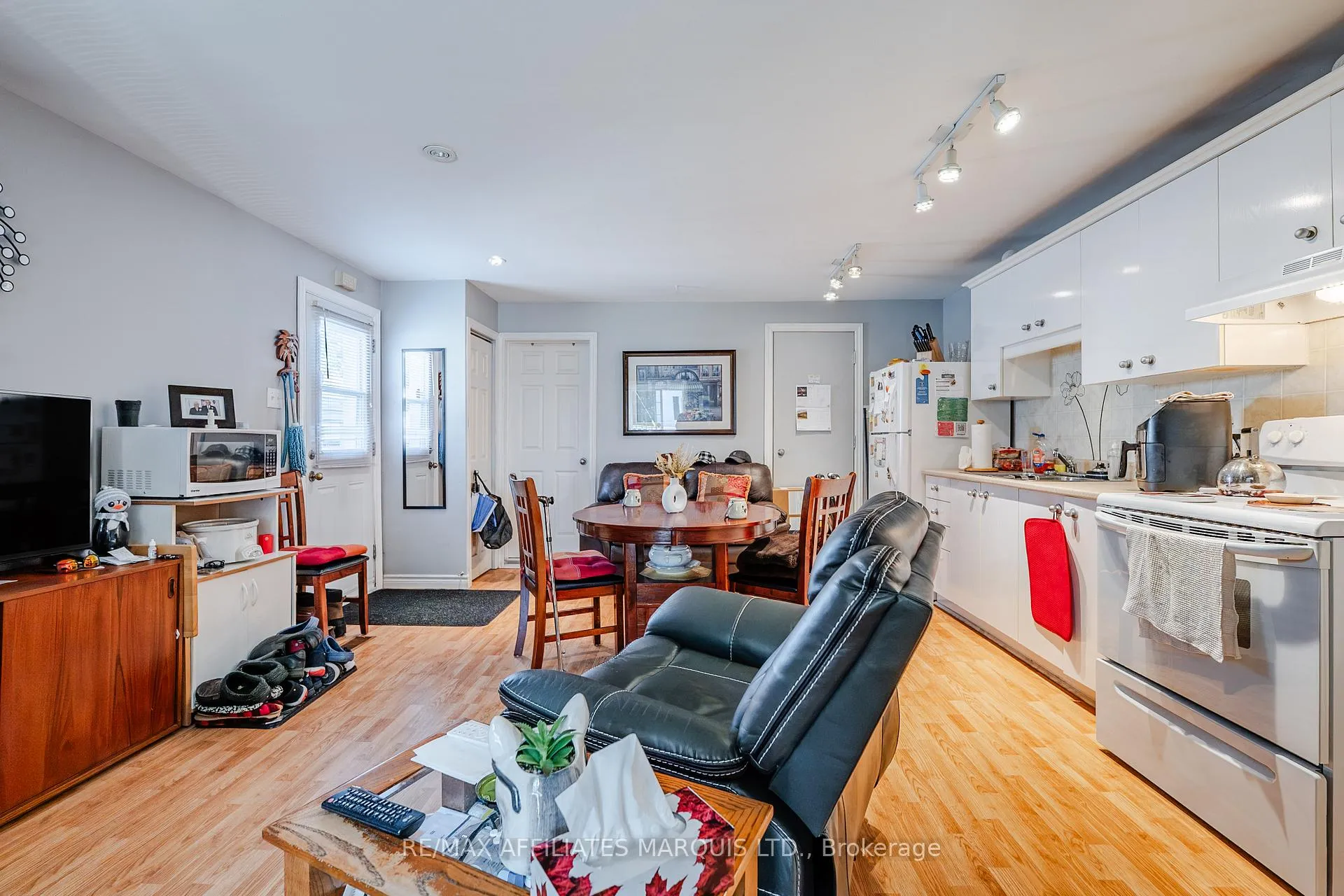 Photo 10 of 311 Sixth Street E, Cornwall — HOMEH
