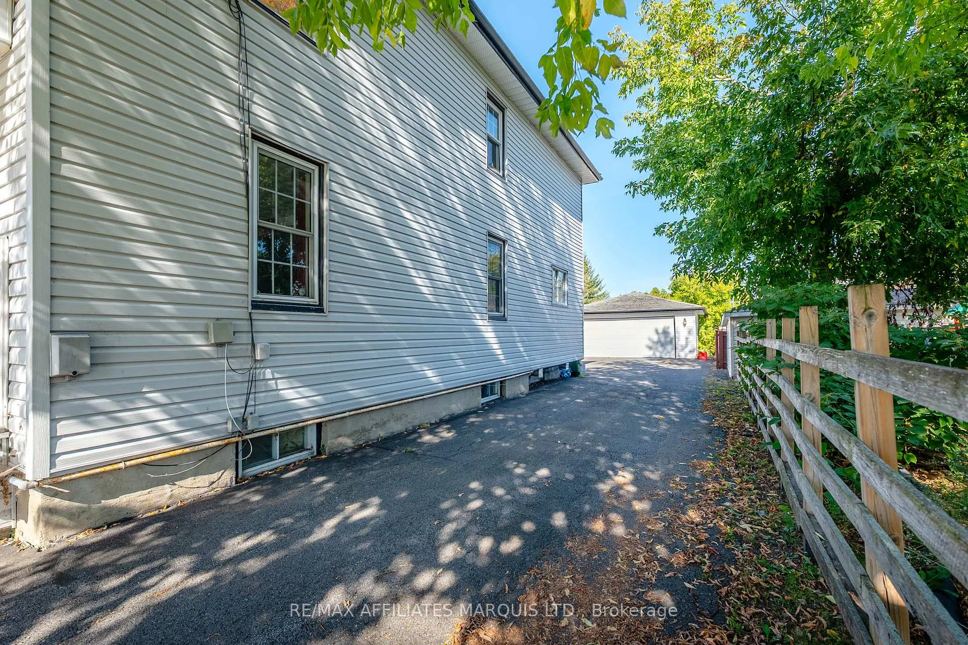 Photo 34 of 311 Sixth Street E, Cornwall — HOMEH