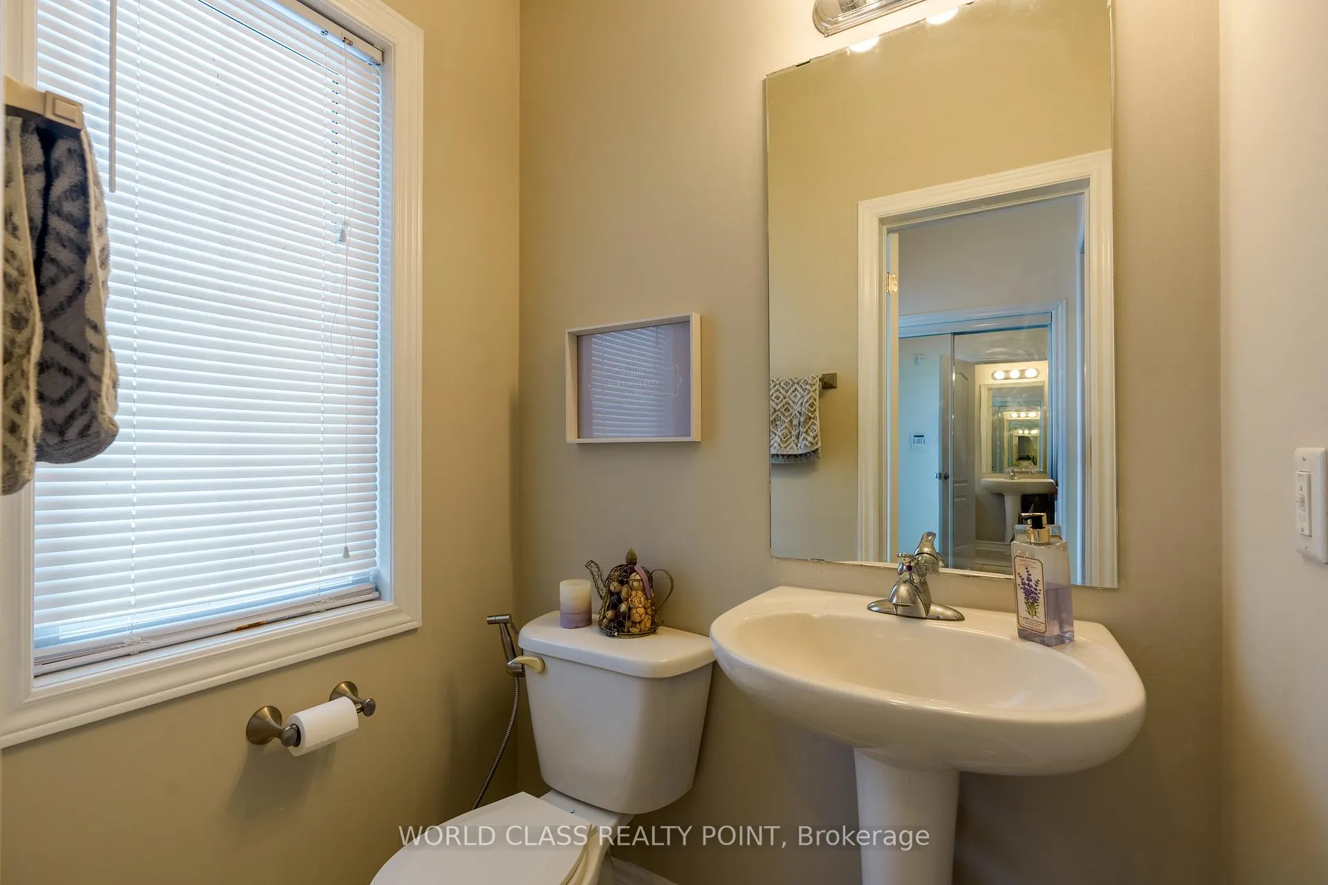 Photo 10 of 19 Partner Drive, Clarington, Courtice — HOMEH