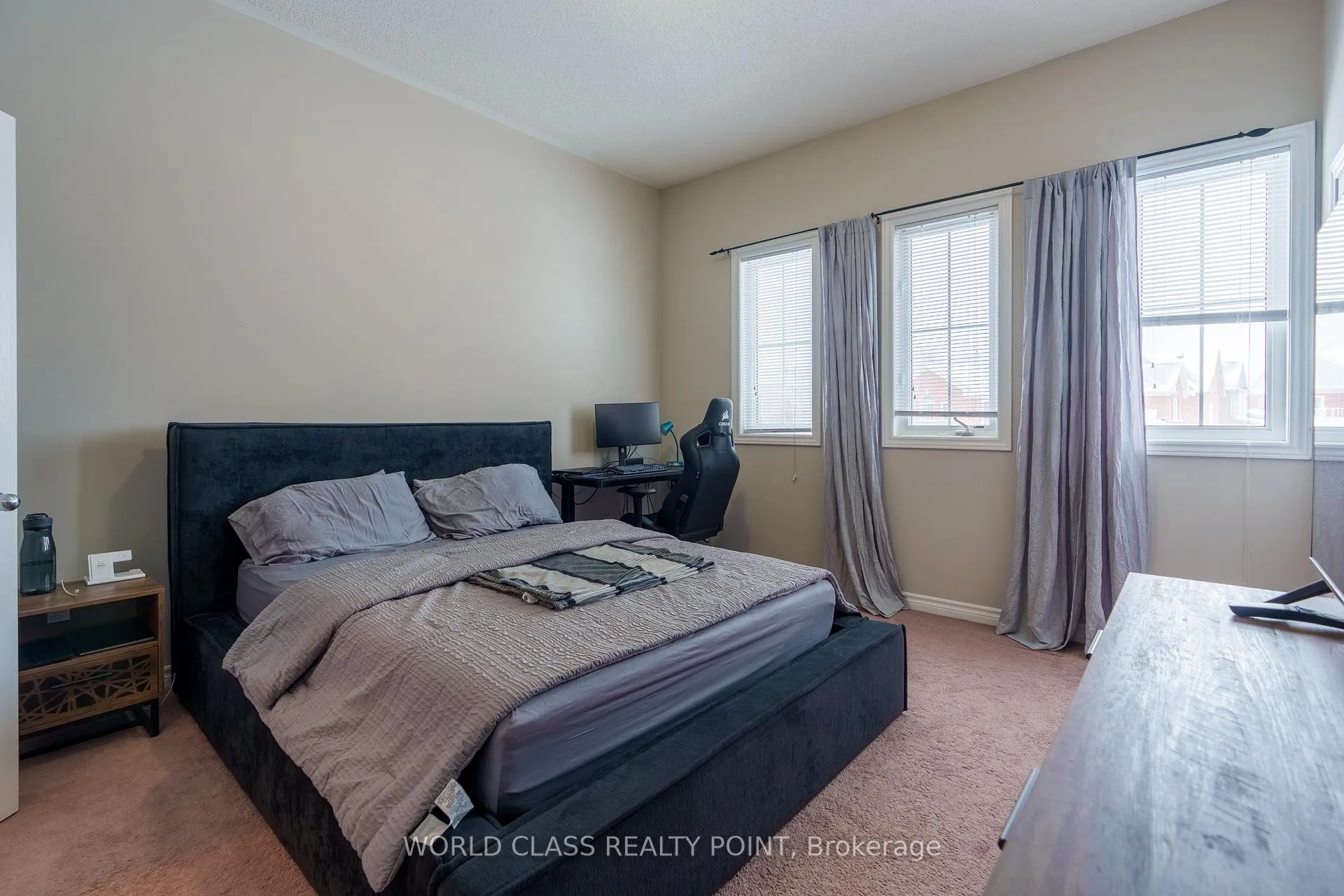 Photo 13 of 19 Partner Drive, Clarington, Courtice — HOMEH