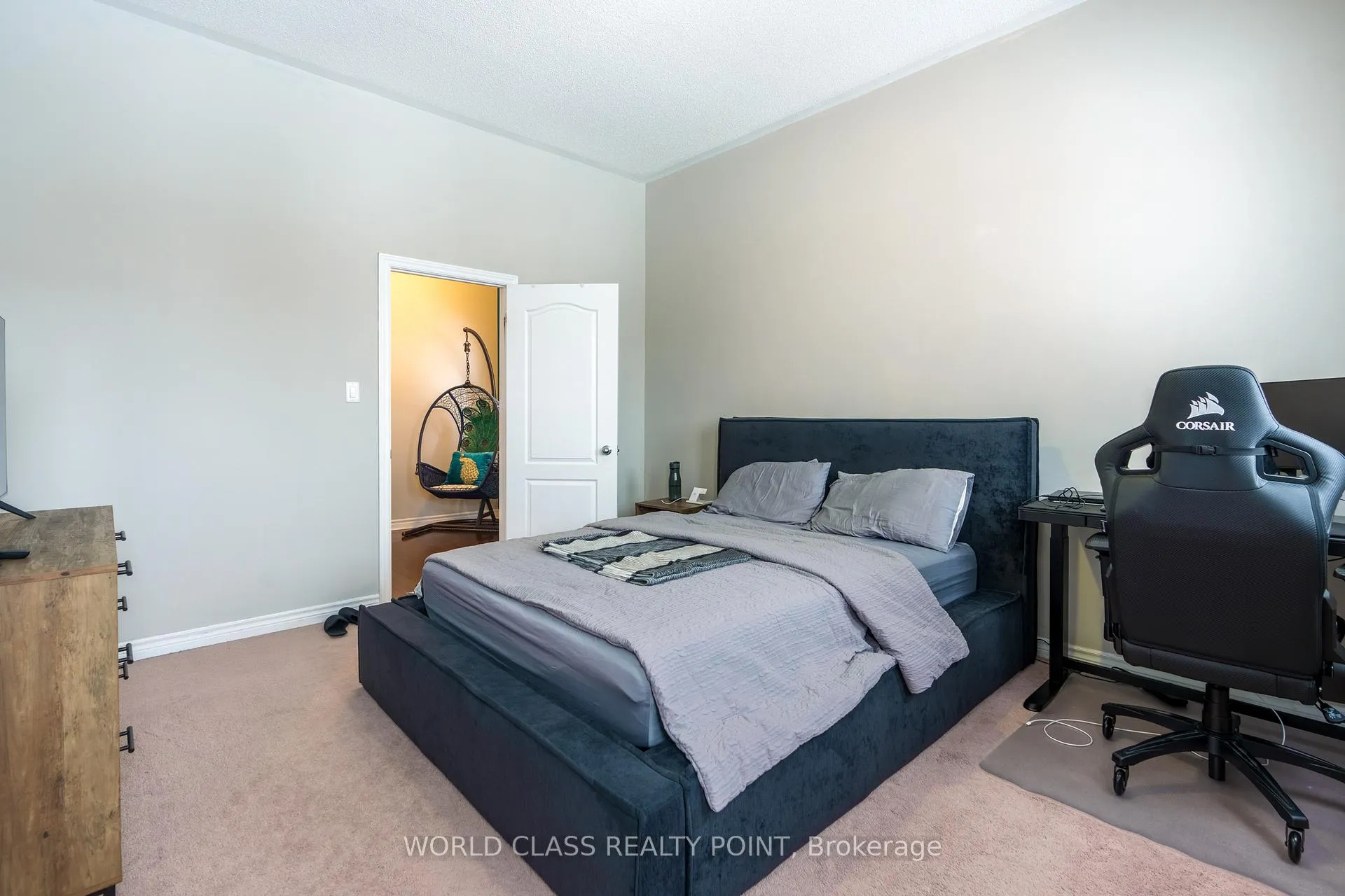 Photo 14 of 19 Partner Drive, Clarington, Courtice — HOMEH