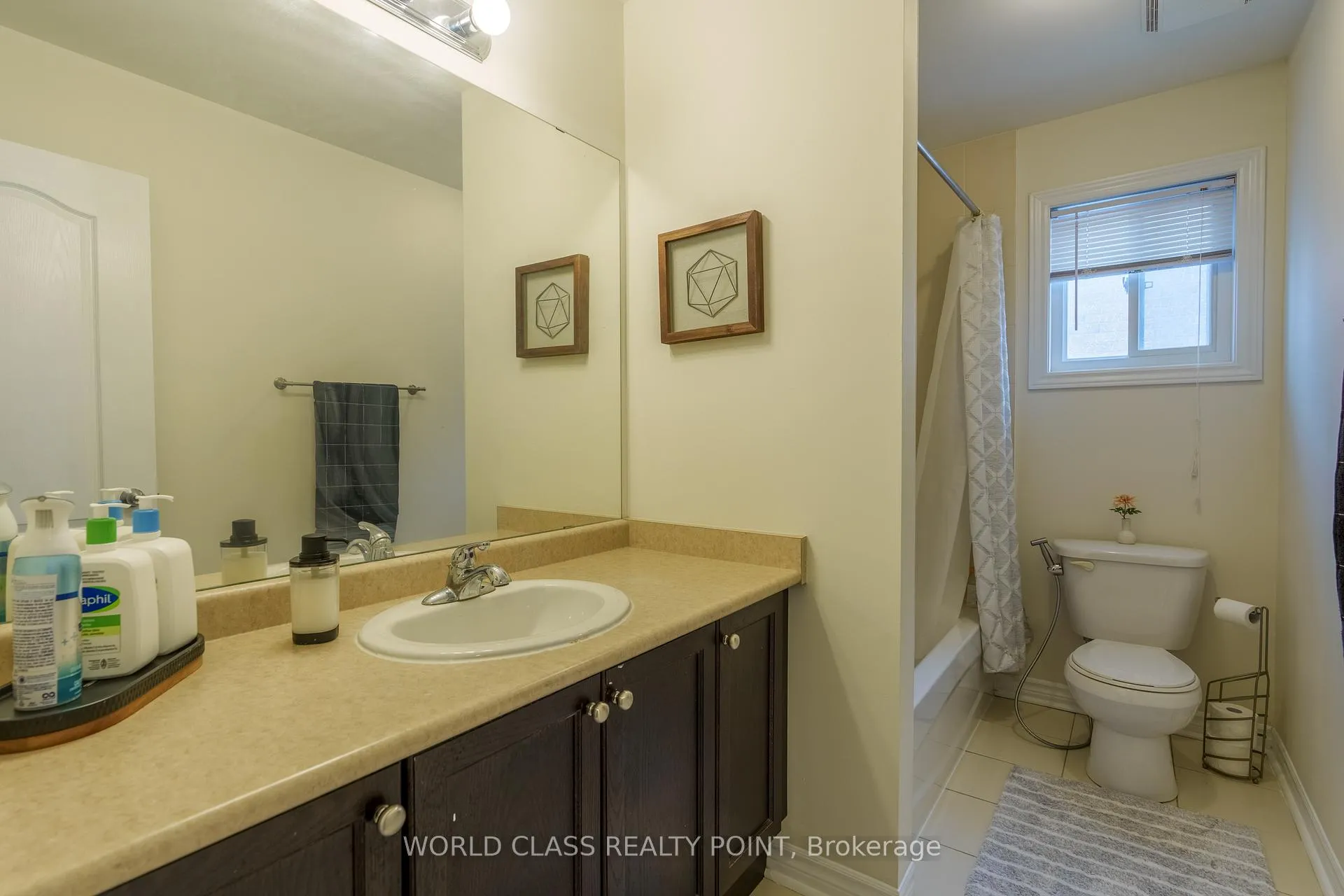 Photo 17 of 19 Partner Drive, Clarington, Courtice — HOMEH