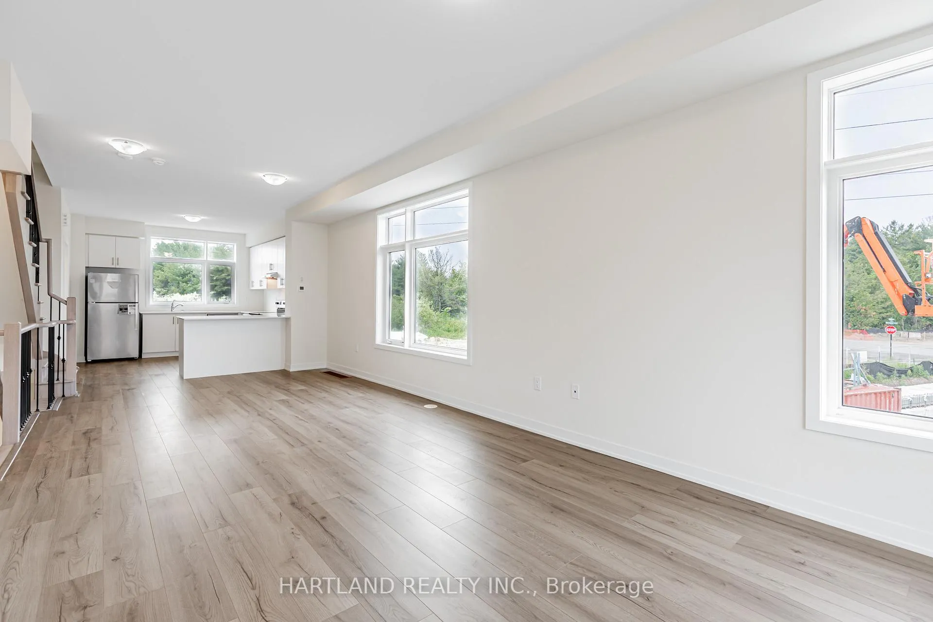 Photo 5 of Unit 710, 1695 Dersan Street, Pickering, Duffin Heights — HOMEH