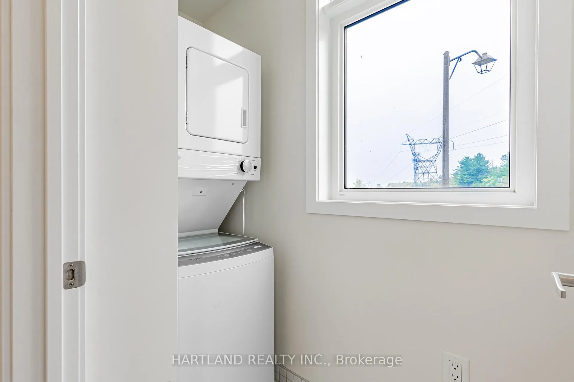 Photo 10 of Unit 710, 1695 Dersan Street, Pickering, Duffin Heights — HOMEH