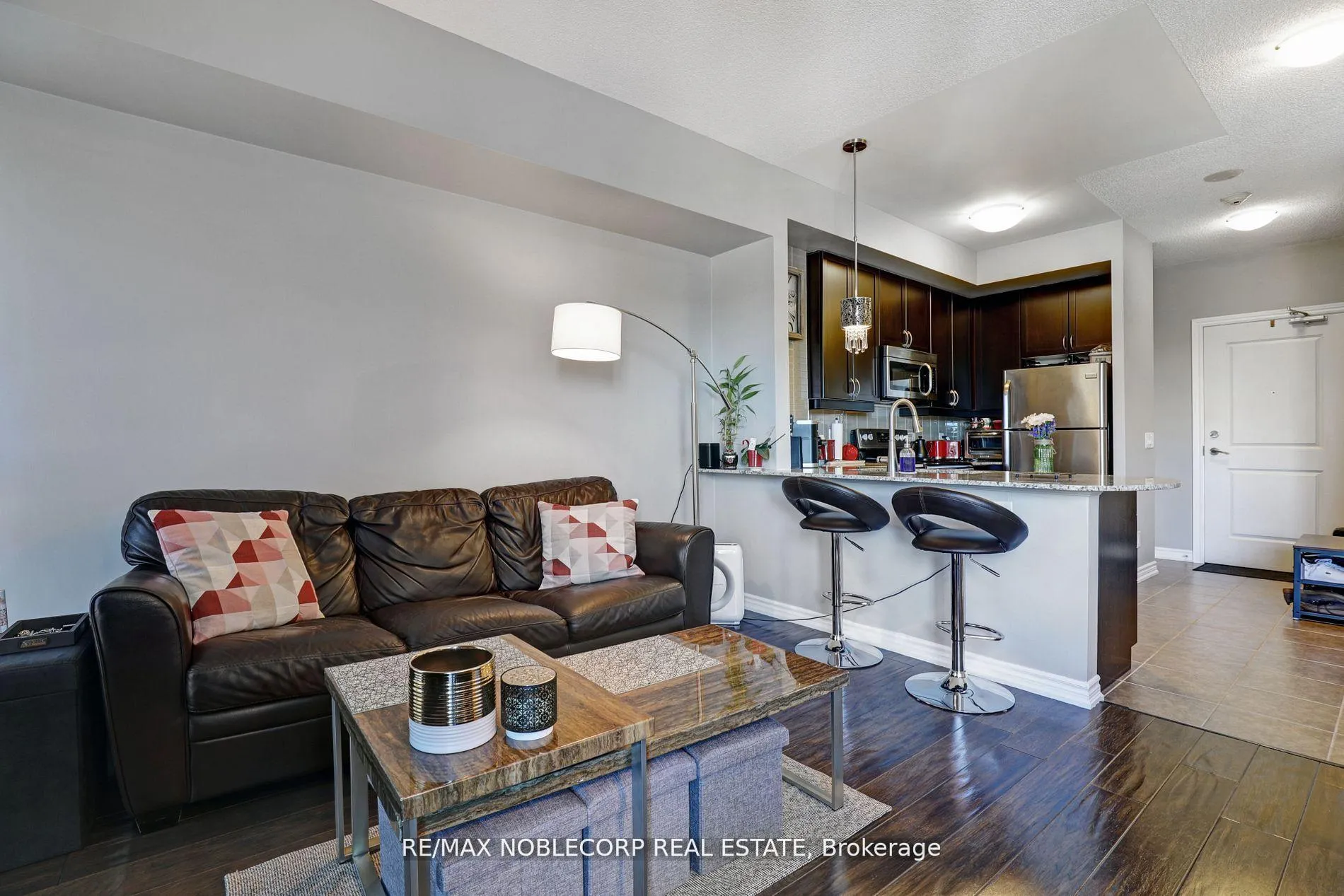Photo 12 of Unit 907, 7730 Kipling Avenue, Vaughan, West Woodbridge — HOMEH