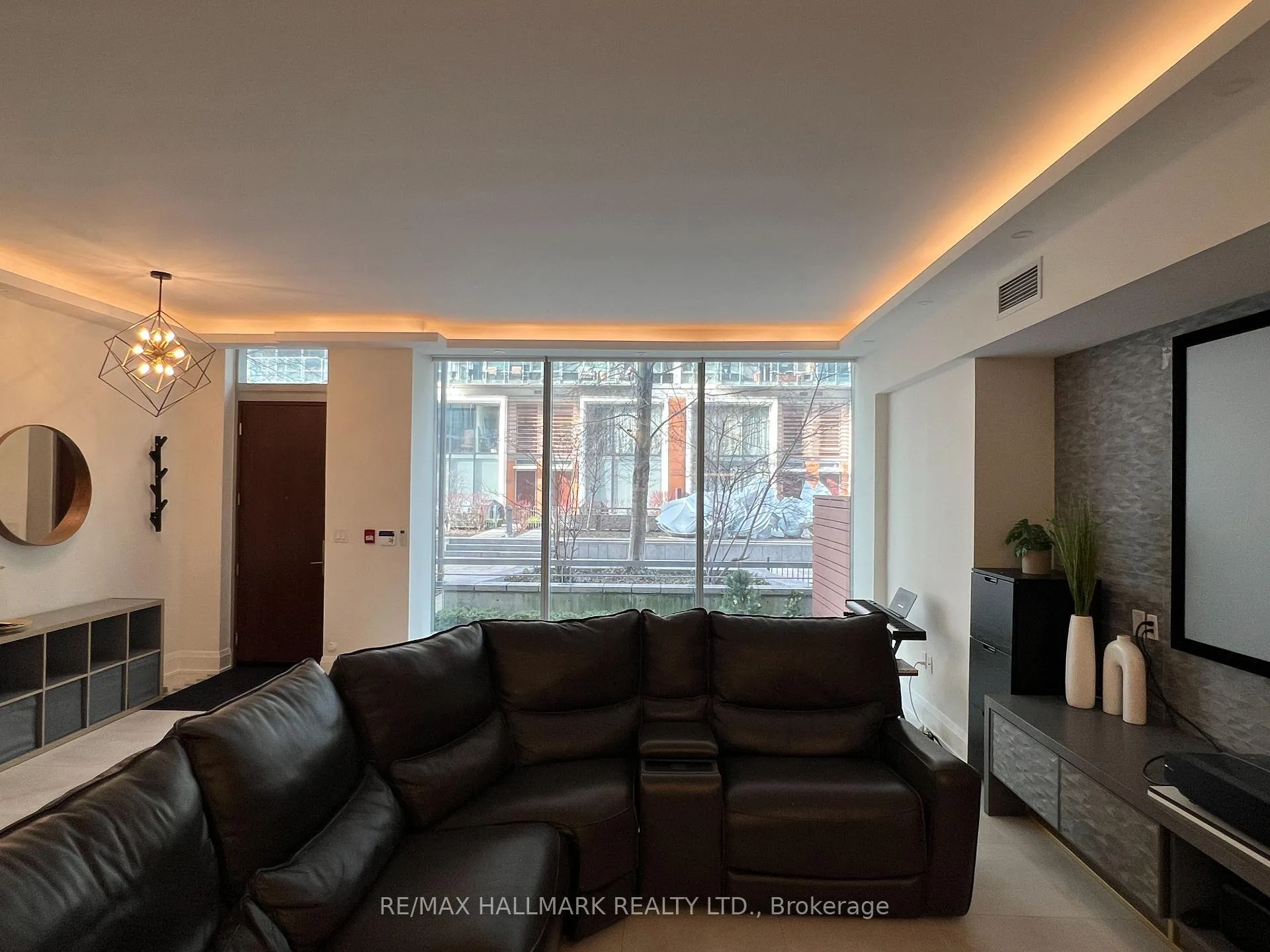Photo 7 of Unit TH103, 39 Queens Quay E, Toronto, Waterfront Communities — HOMEH