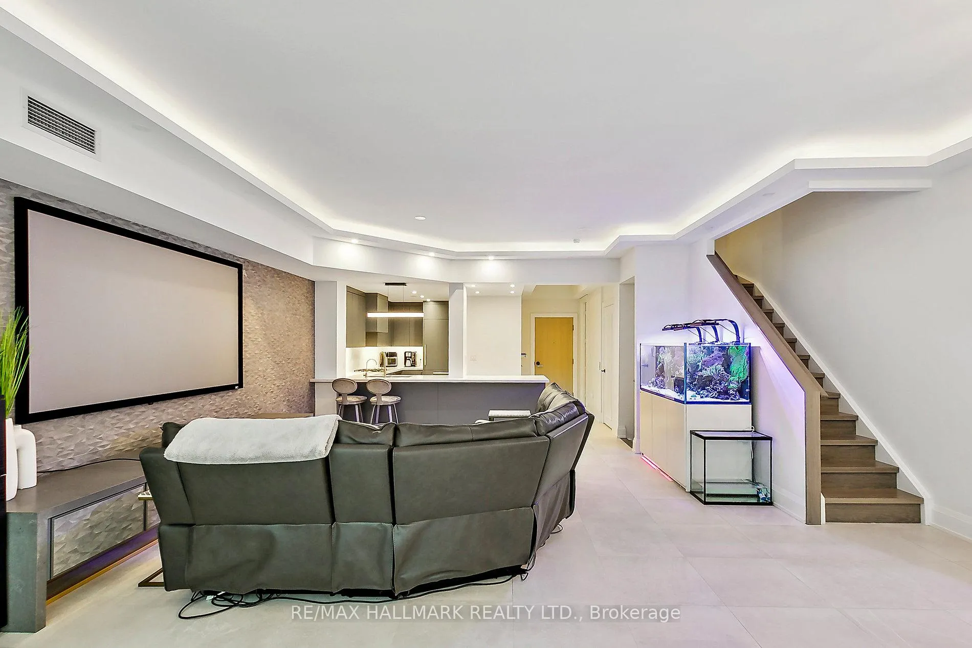 Photo 13 of Unit TH103, 39 Queens Quay E, Toronto, Waterfront Communities — HOMEH