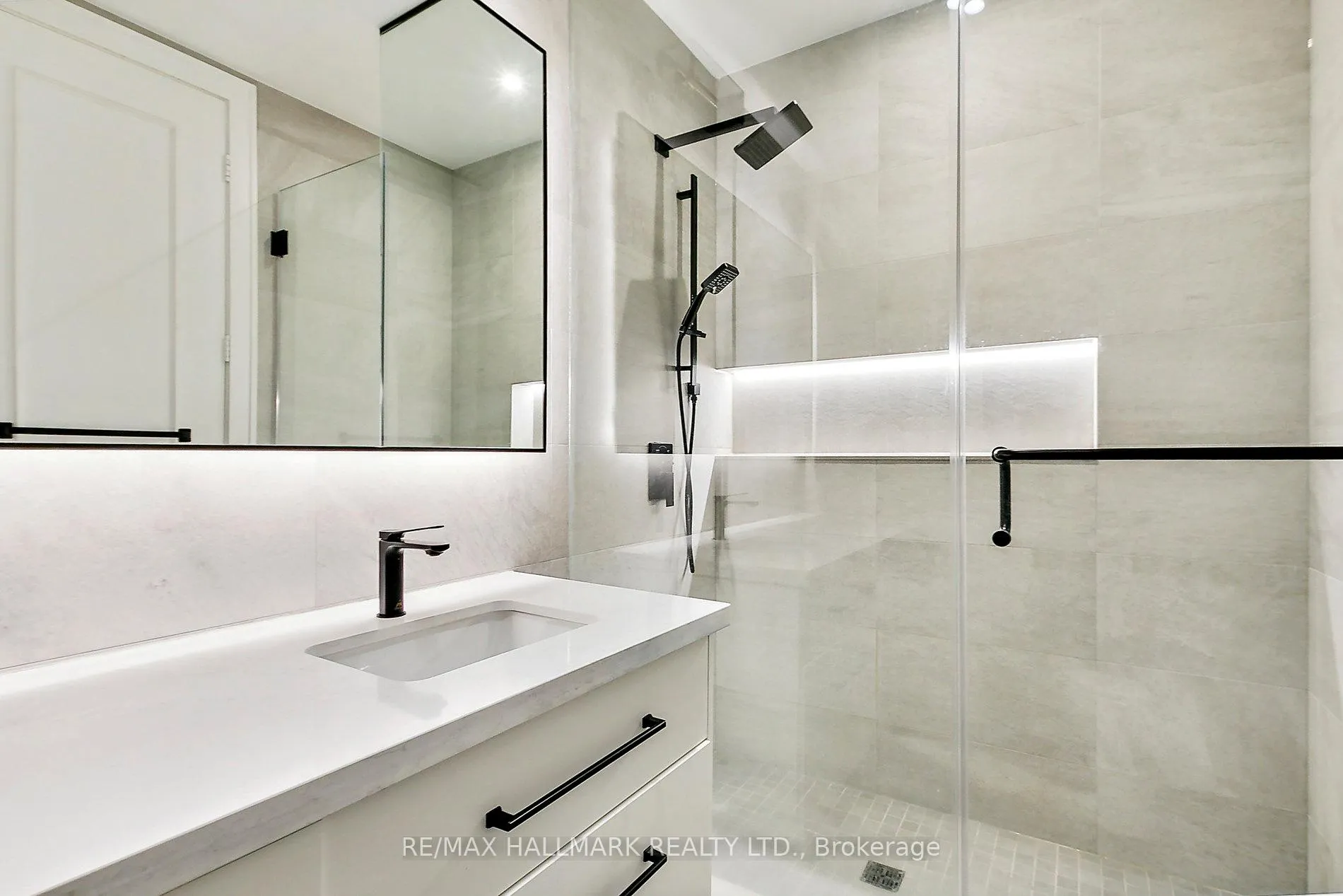 Photo 31 of Unit TH103, 39 Queens Quay E, Toronto, Waterfront Communities — HOMEH