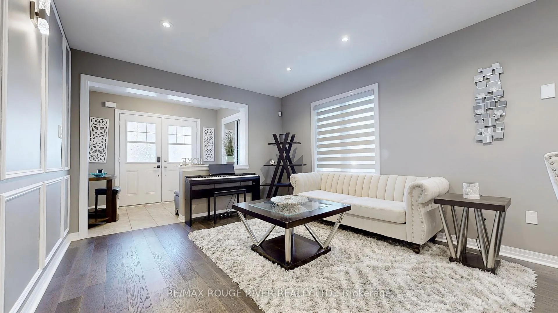 Photo 4 of 1834 Misthollow Drive, Pickering, Duffin Heights — HOMEH
