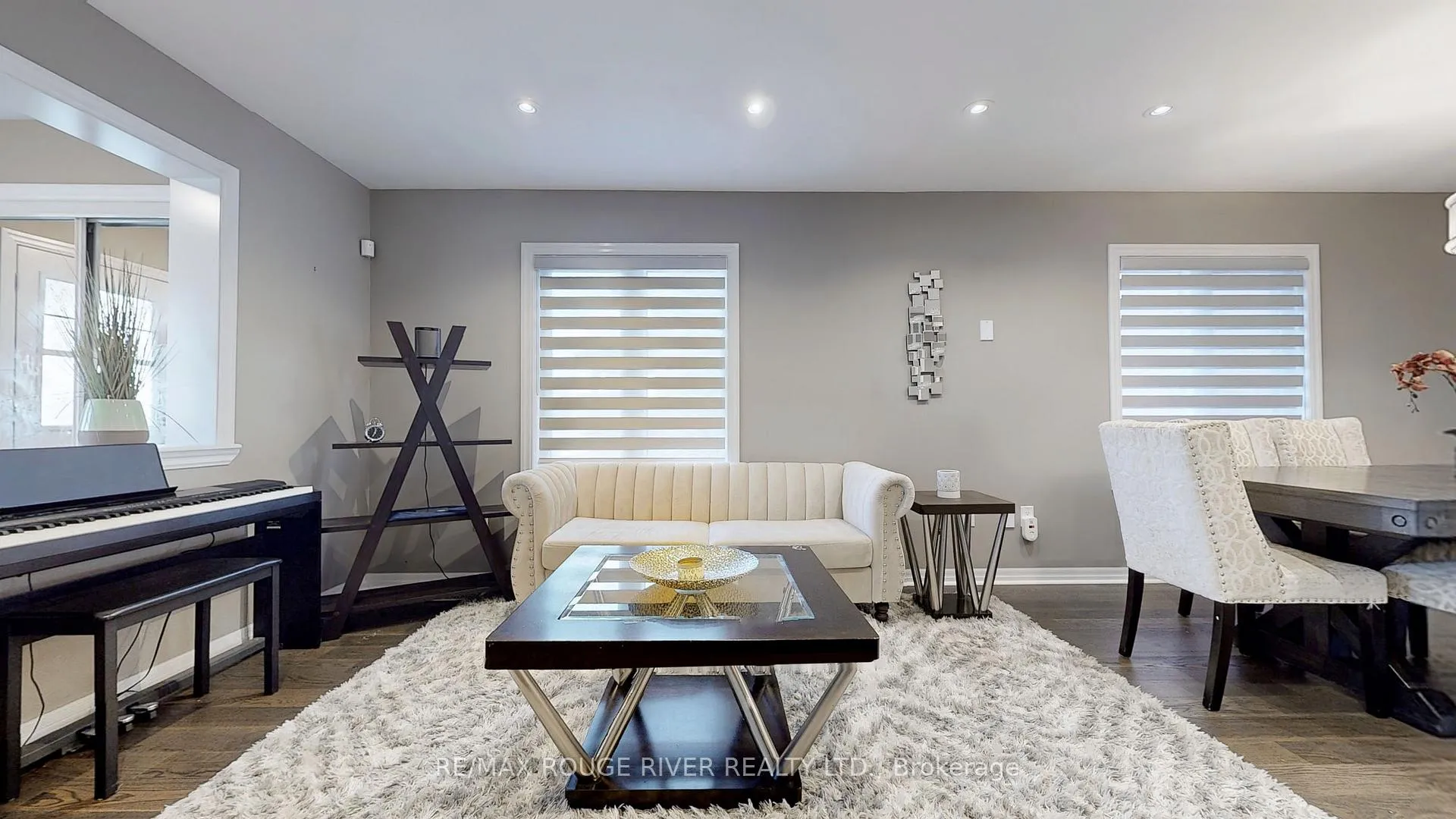 Photo 5 of 1834 Misthollow Drive, Pickering, Duffin Heights — HOMEH