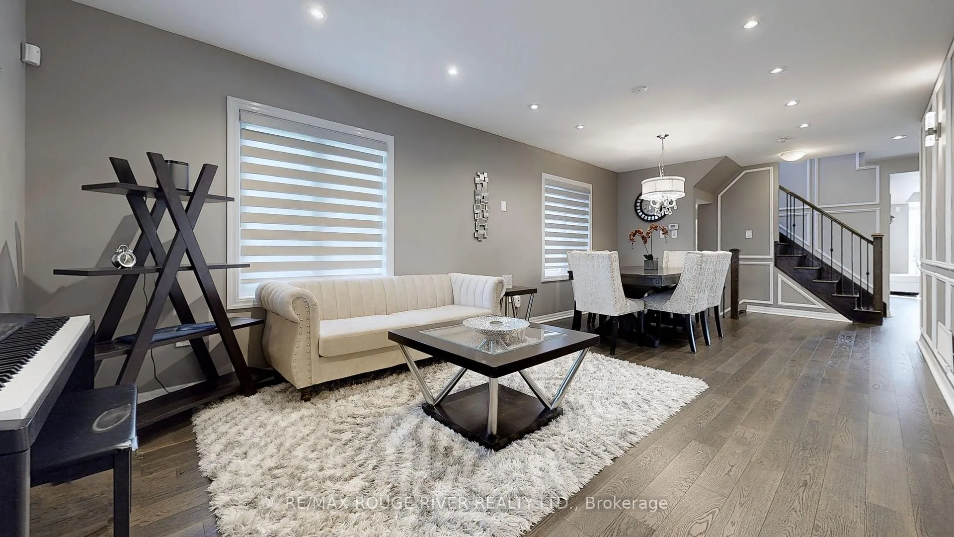 Photo 6 of 1834 Misthollow Drive, Pickering, Duffin Heights — HOMEH