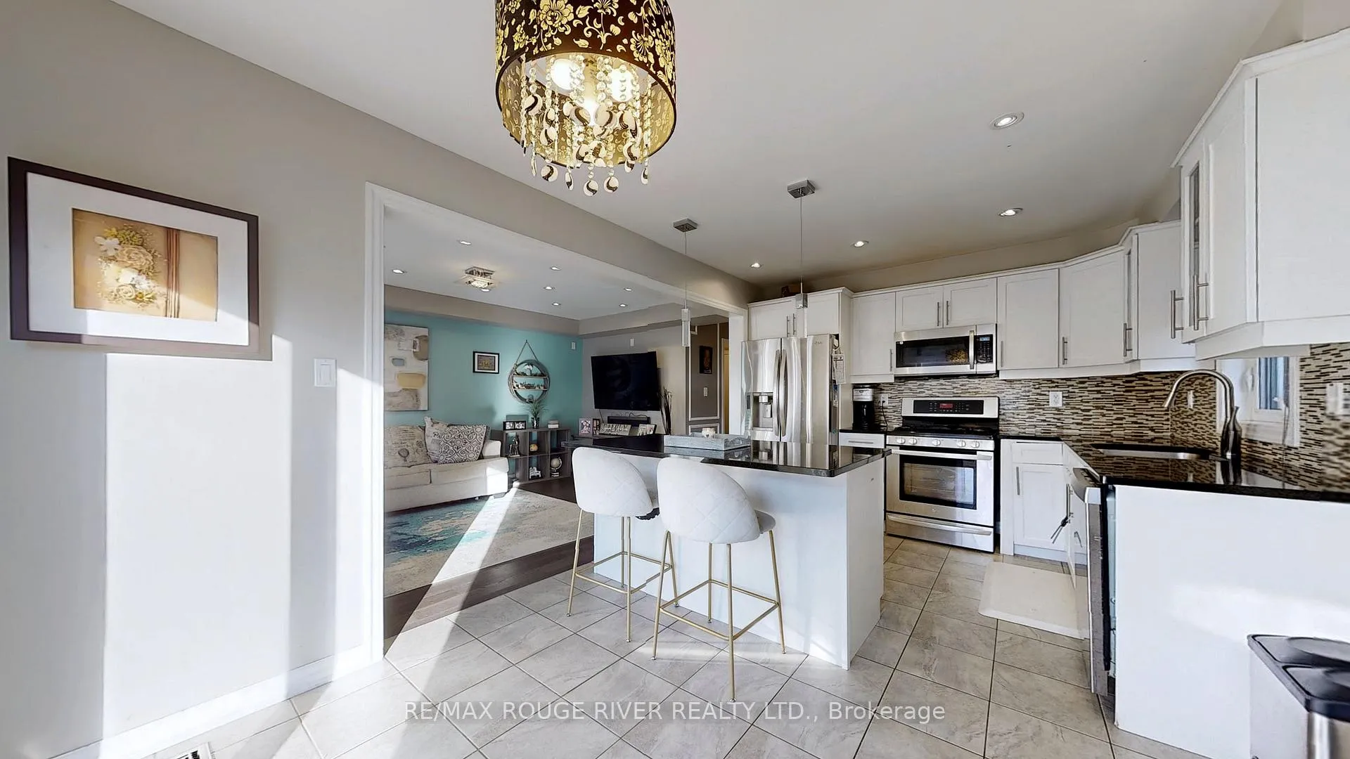 Photo 12 of 1834 Misthollow Drive, Pickering, Duffin Heights — HOMEH