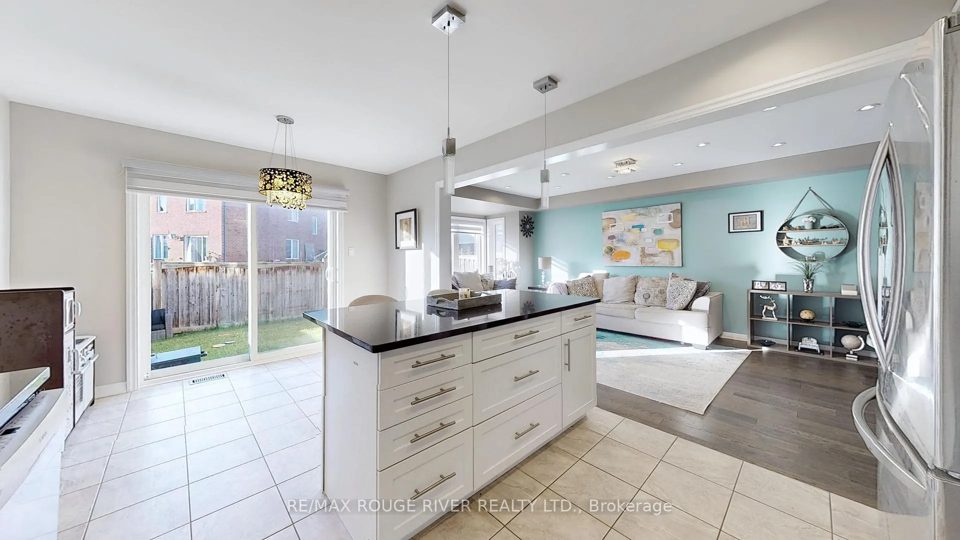 Photo 14 of 1834 Misthollow Drive, Pickering, Duffin Heights — HOMEH