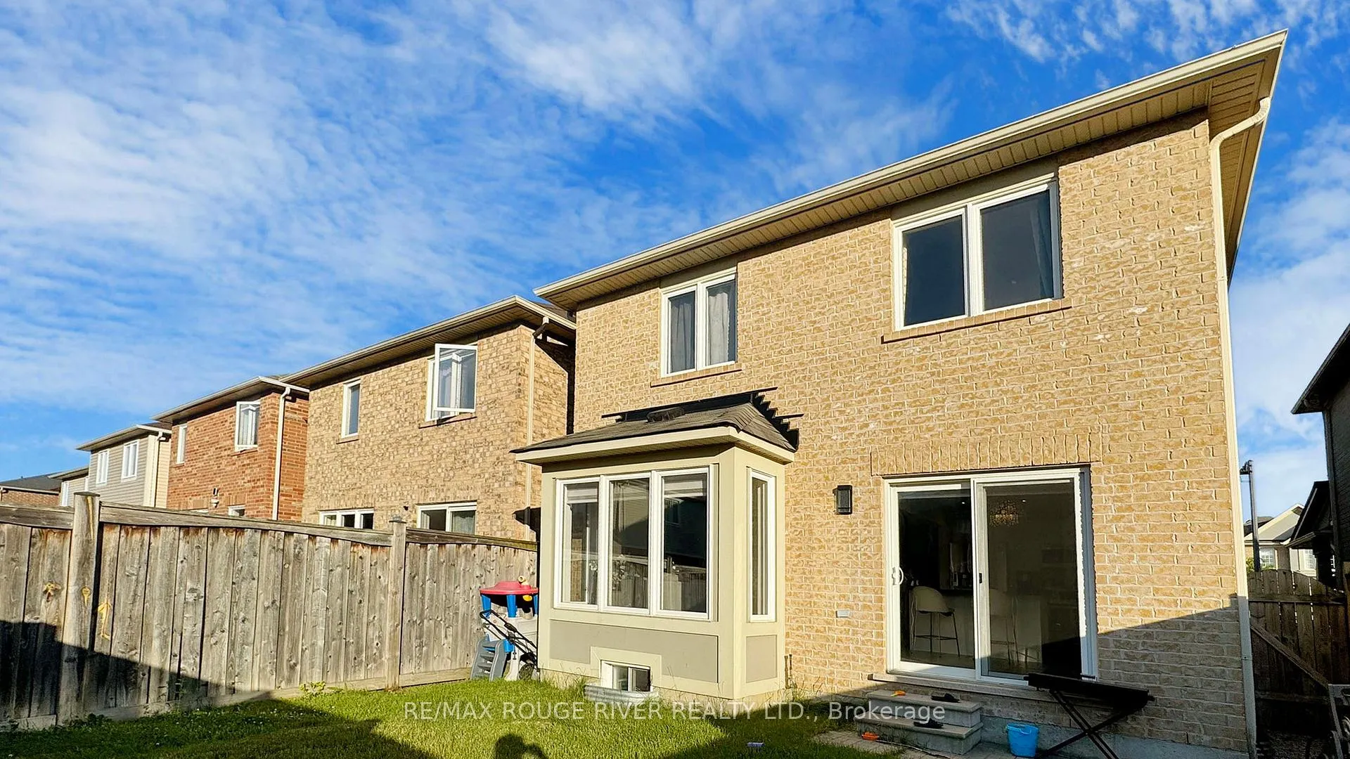 Photo 37 of 1834 Misthollow Drive, Pickering, Duffin Heights — HOMEH