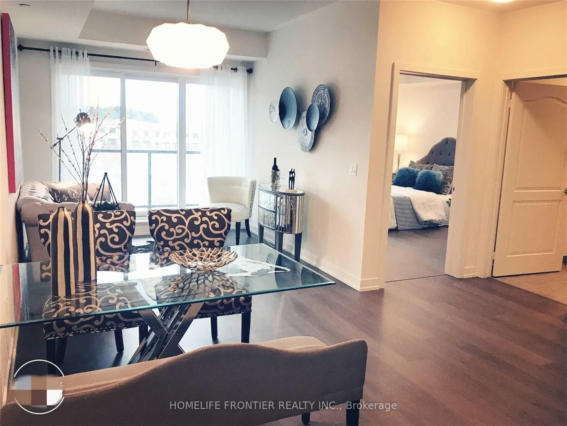 Photo 2 of Unit 304, 555 William Graham Drive, Aurora, Rural Aurora — HOMEH