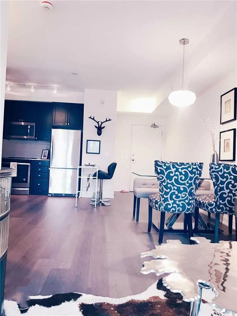 Photo 6 of Unit 304, 555 William Graham Drive, Aurora, Rural Aurora — HOMEH