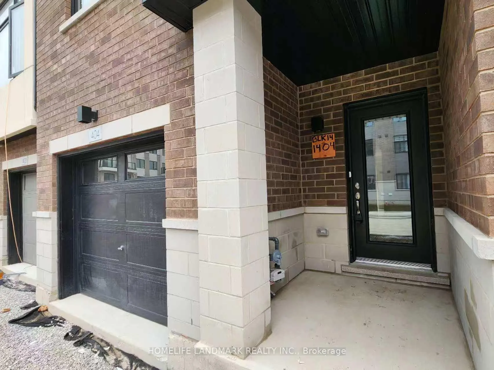 Photo 2 of Unit 404, 1695 Dersan Street, Pickering, Duffin Heights — HOMEH