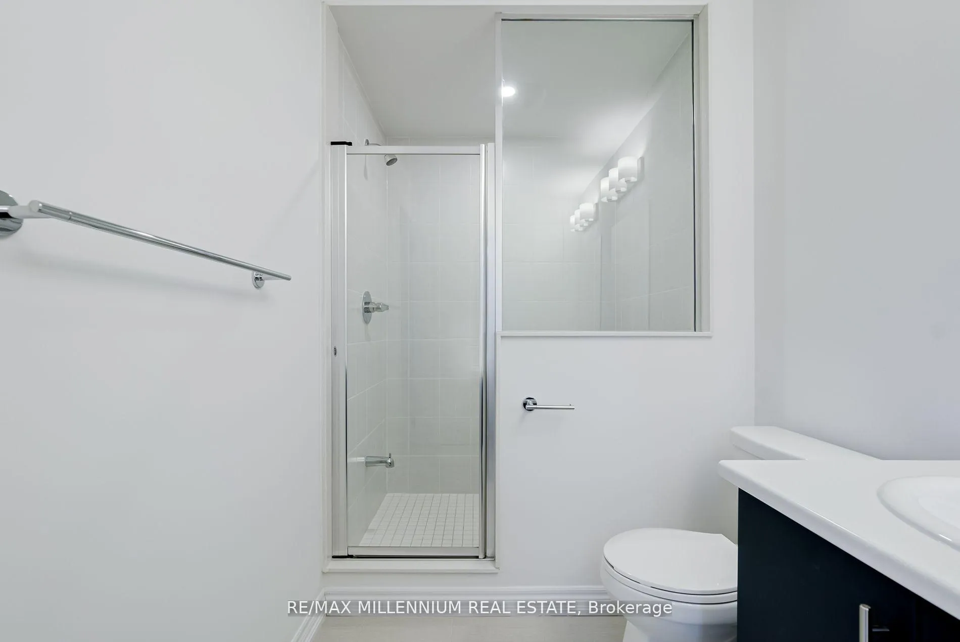 Photo 12 of 2040 Cameron Lott Crescent E, Oshawa, Kedron — HOMEH