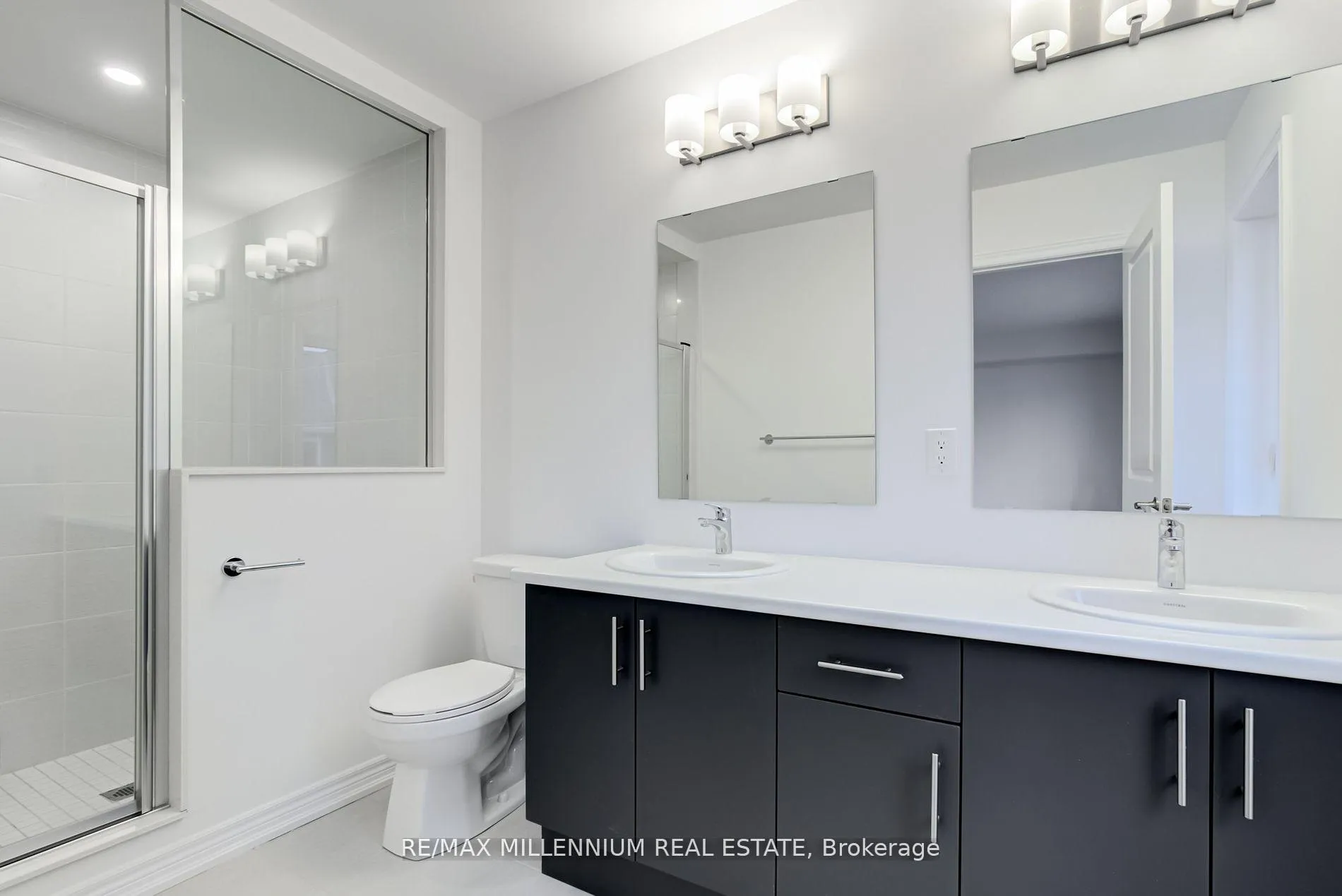Photo 17 of 2040 Cameron Lott Crescent E, Oshawa, Kedron — HOMEH