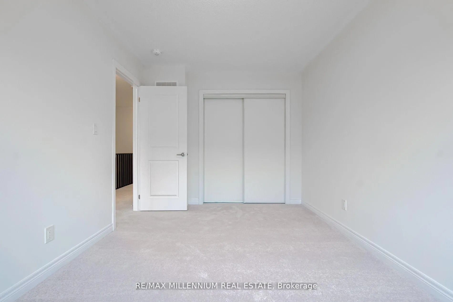 Photo 24 of 2040 Cameron Lott Crescent E, Oshawa, Kedron — HOMEH