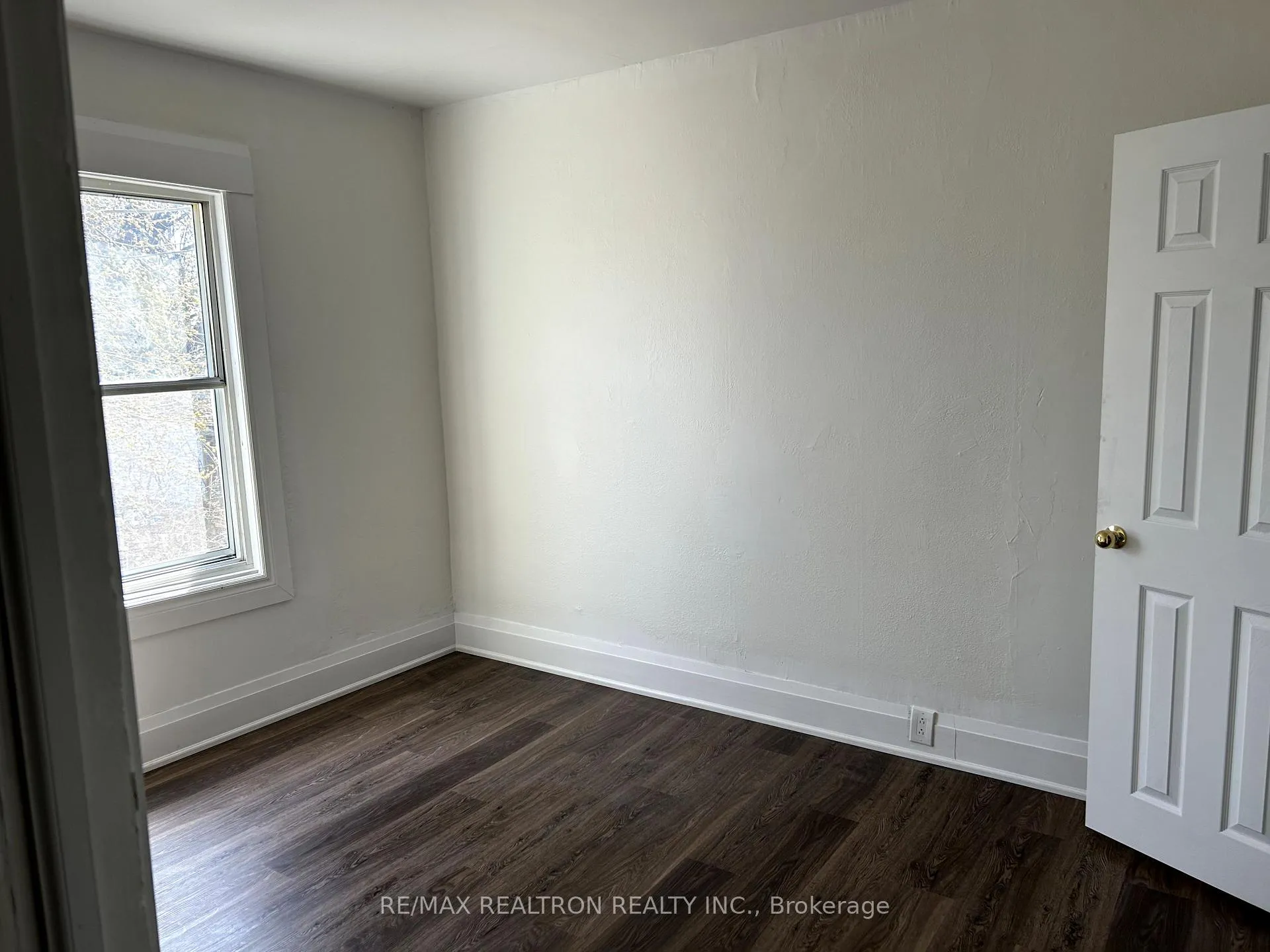 Photo 11 of Unit 3, 1295 Gerrard Street E, Toronto, Greenwood-Coxwell — HOMEH