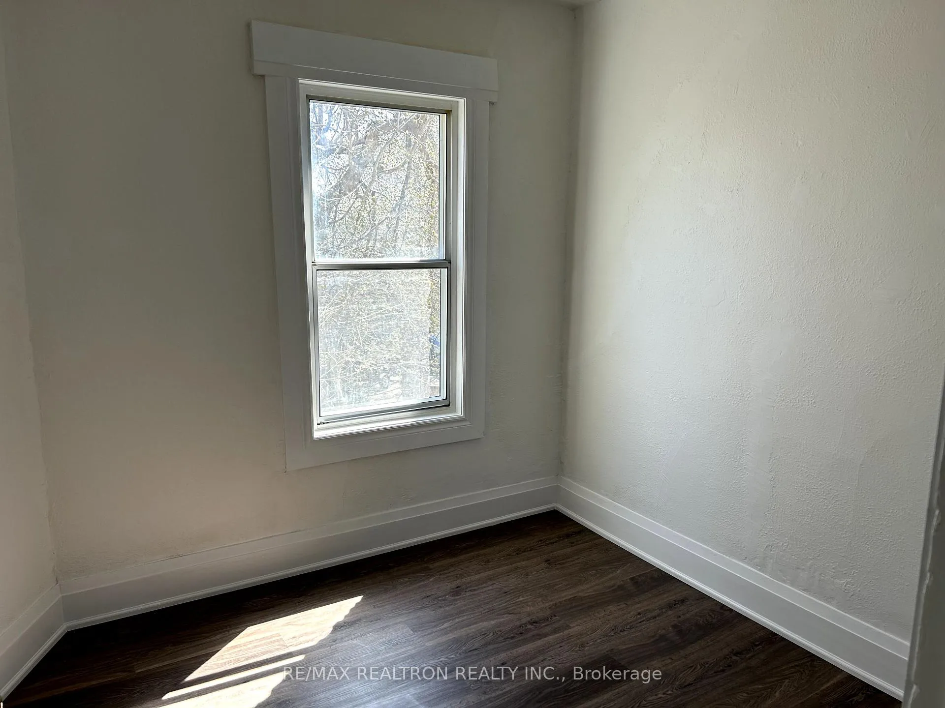 Photo 12 of Unit 3, 1295 Gerrard Street E, Toronto, Greenwood-Coxwell — HOMEH