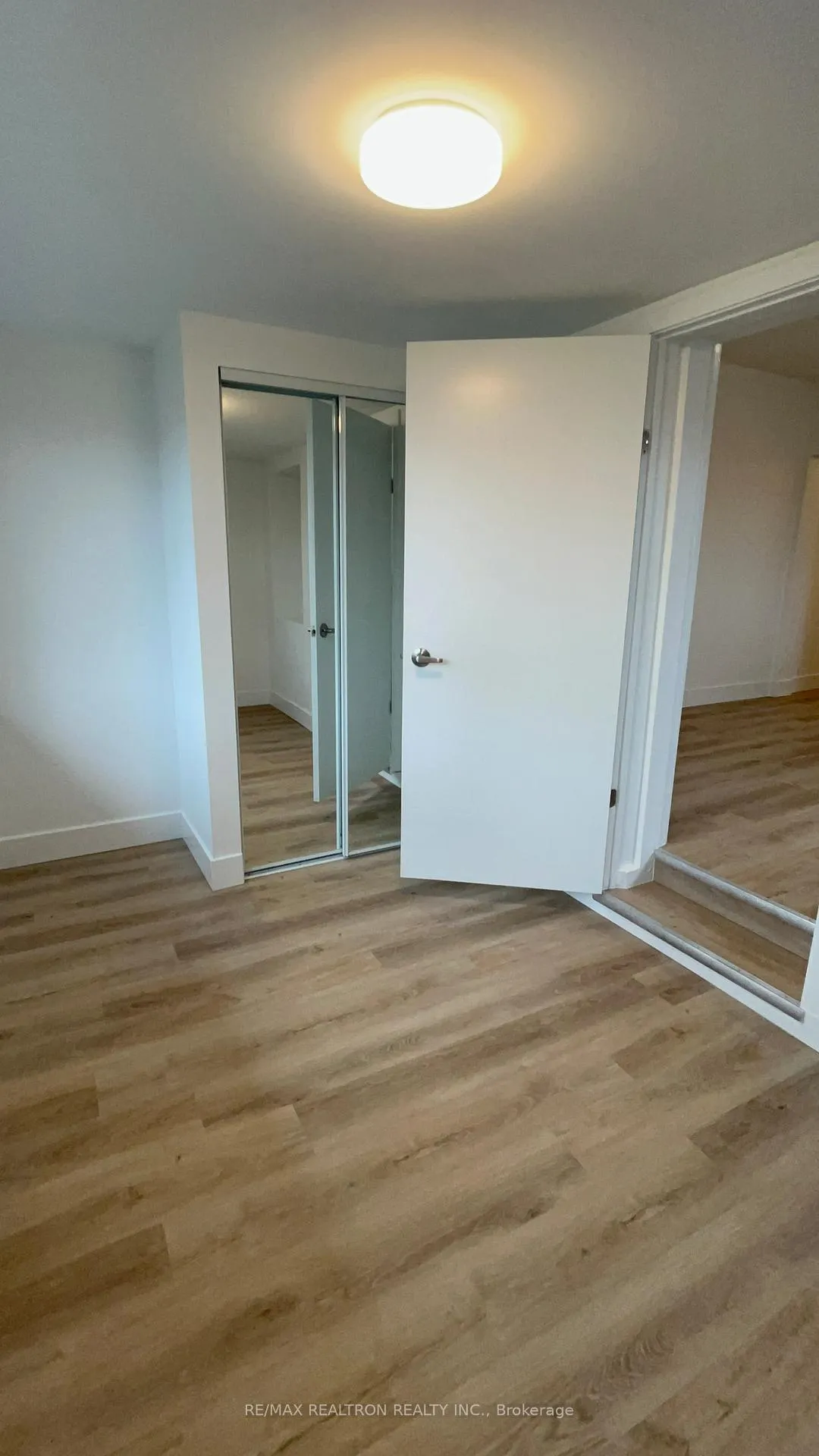Photo 4 of Unit 3, 1299 Gerrard Street E, Toronto, Greenwood-Coxwell — HOMEH
