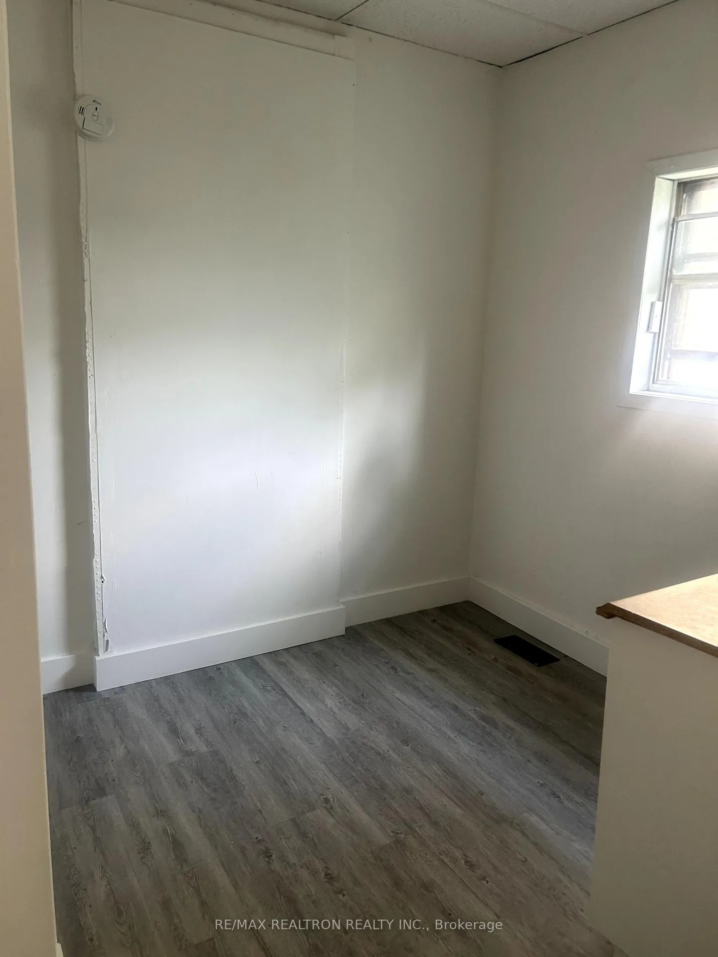Photo 5 of Unit 2, 1299 Gerrard Street E, Toronto, Greenwood-Coxwell — HOMEH