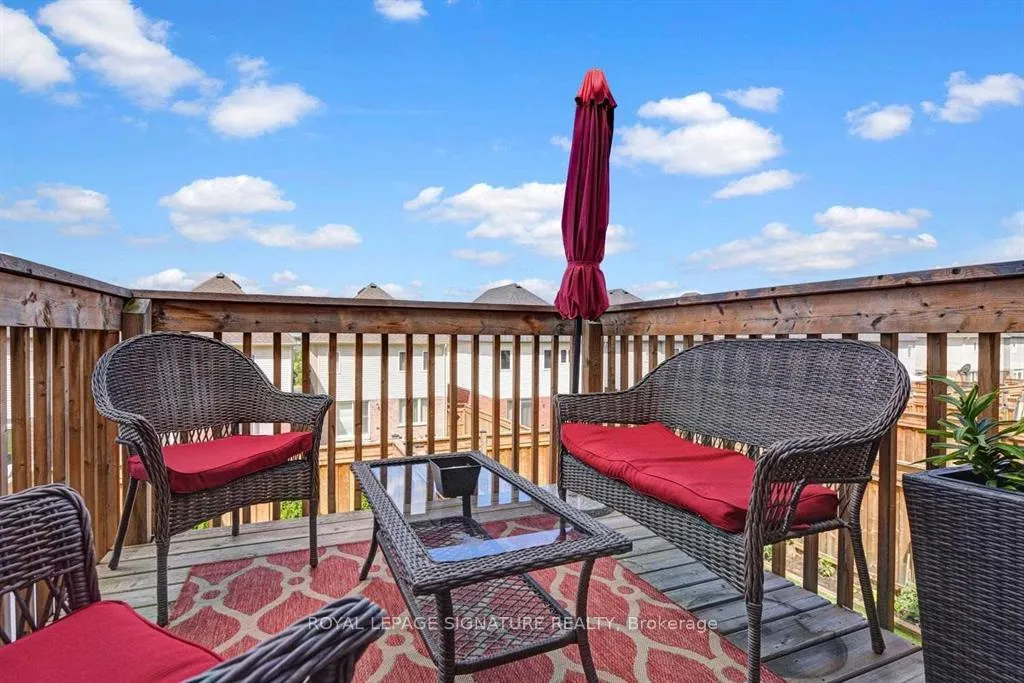 Photo 10 of 1784 Silverstone Crescent, Oshawa, Samac — HOMEH