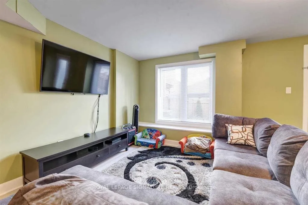 Photo 17 of 1784 Silverstone Crescent, Oshawa, Samac — HOMEH