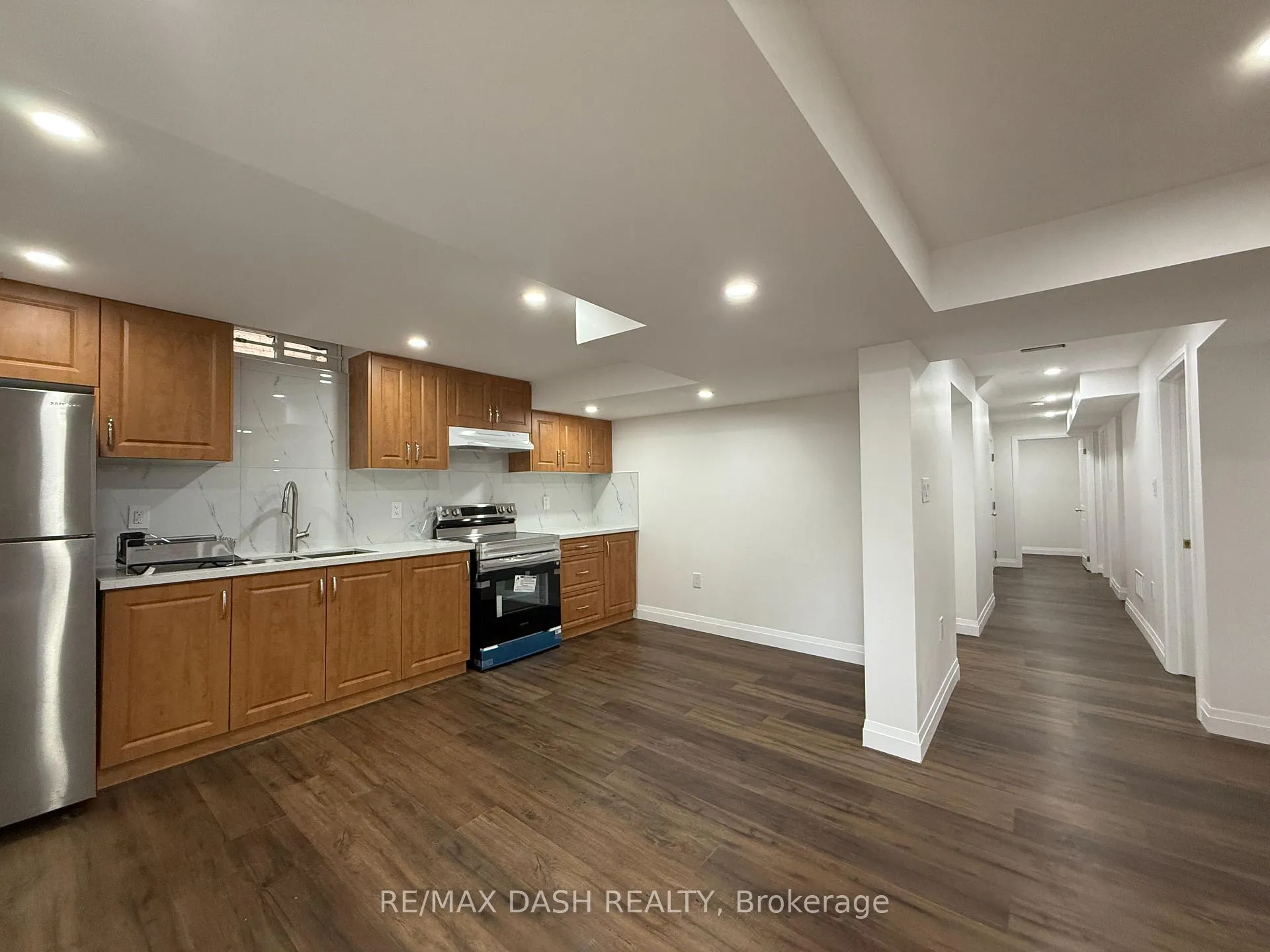 Photo 5 of Unit Lower, 30 Brownell Street, Whitby, Rolling Acres — HOMEH