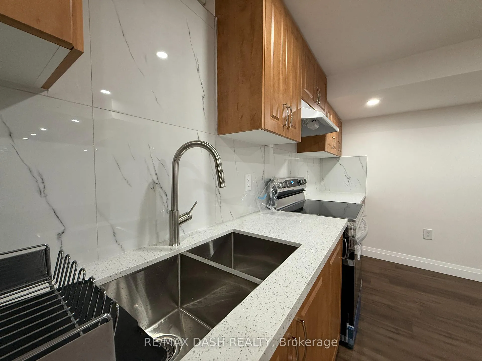 Photo 12 of Unit Lower, 30 Brownell Street, Whitby, Rolling Acres — HOMEH