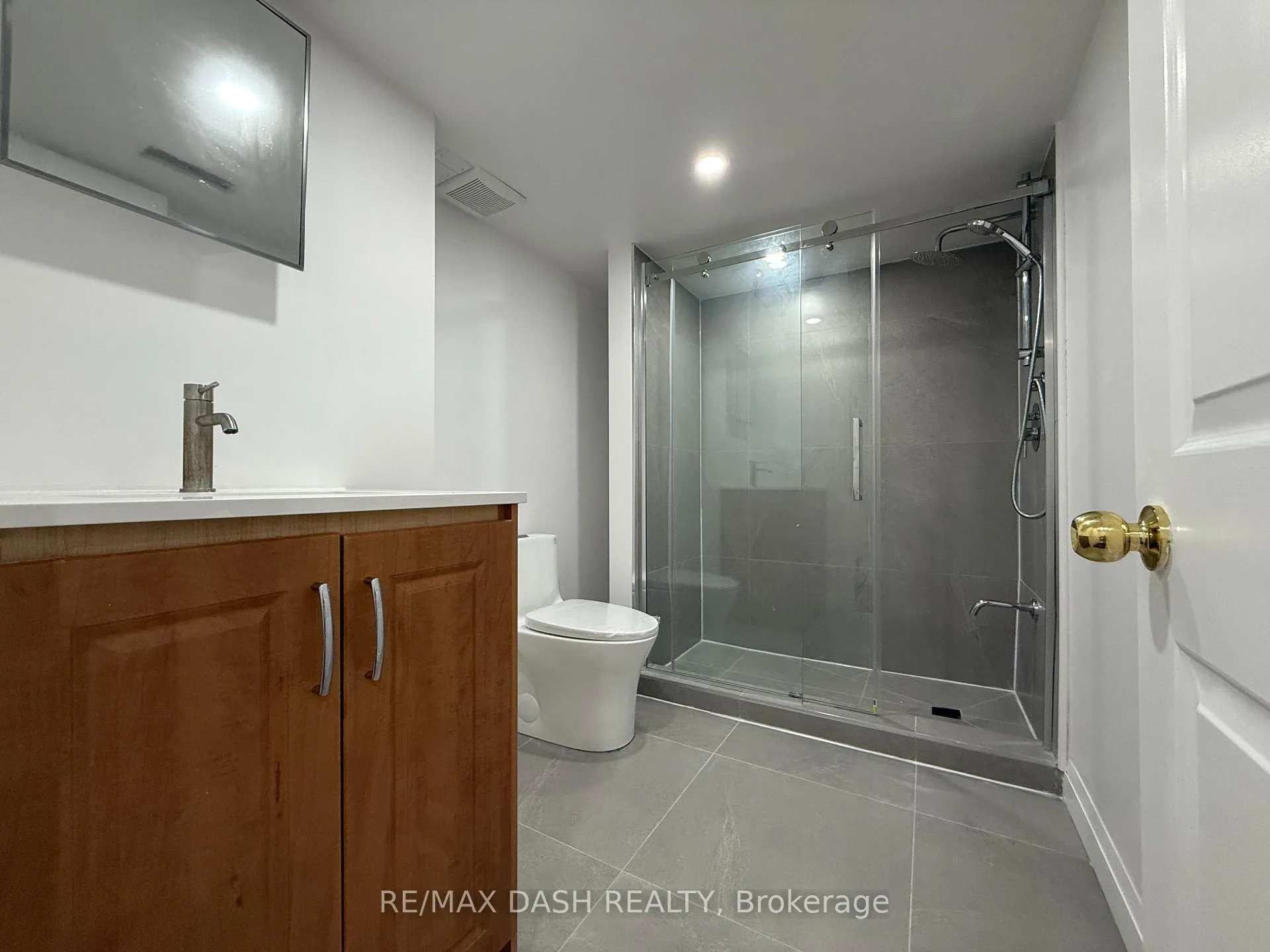 Photo 17 of Unit Lower, 30 Brownell Street, Whitby, Rolling Acres — HOMEH