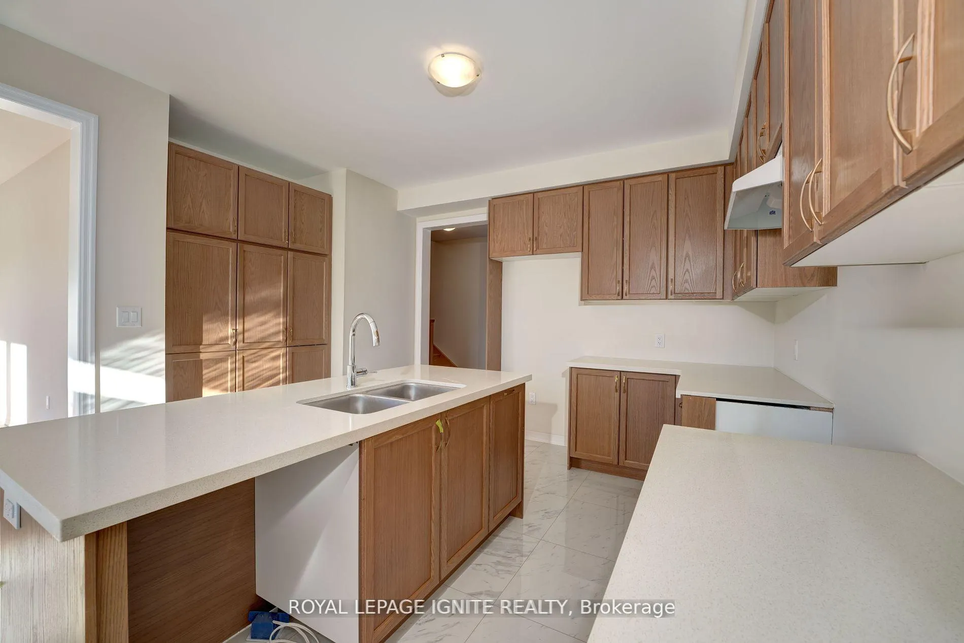 Photo 6 of 11 ED Ewert Avenue, Clarington, Newcastle — HOMEH