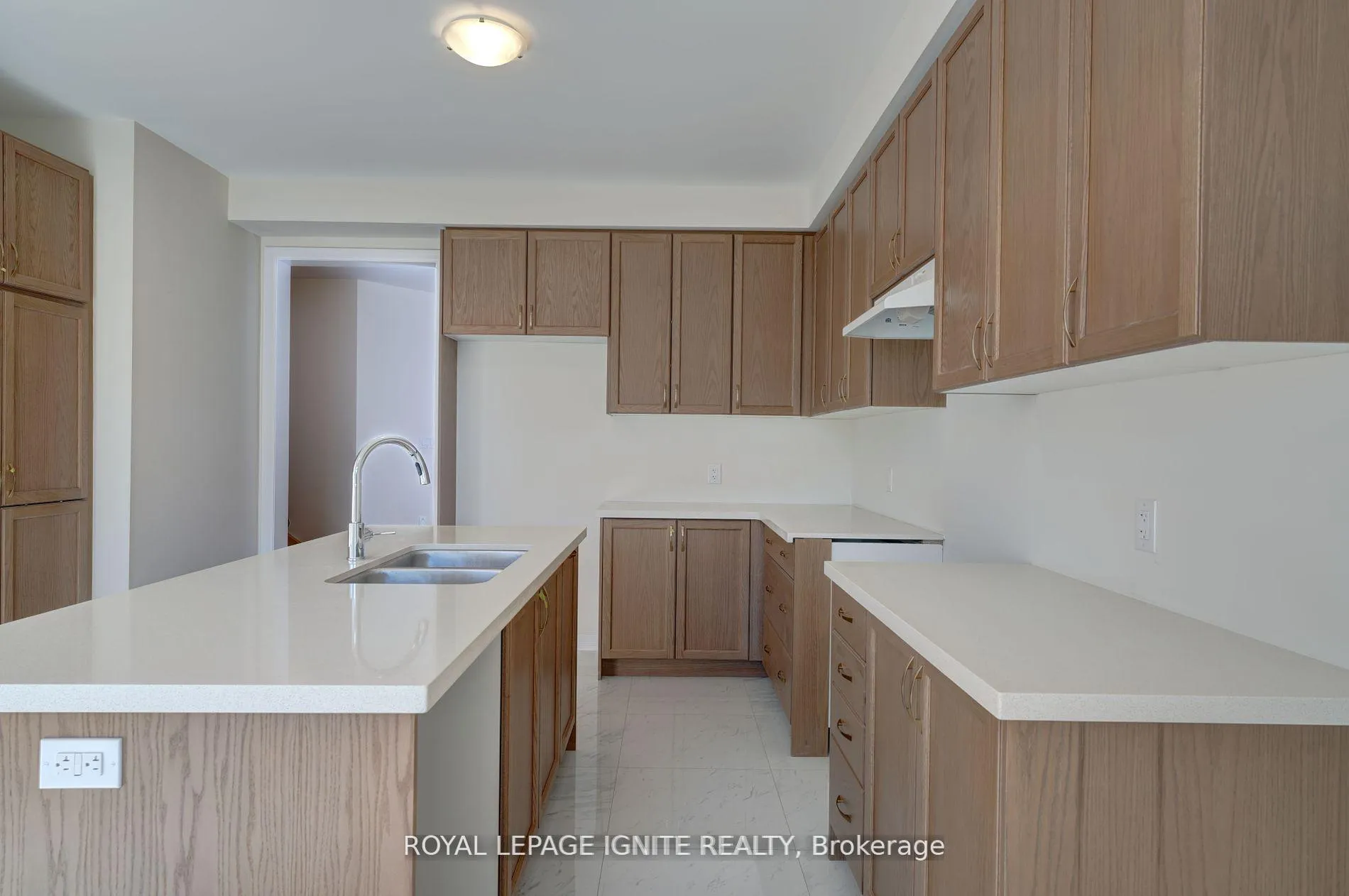 Photo 9 of 11 ED Ewert Avenue, Clarington, Newcastle — HOMEH