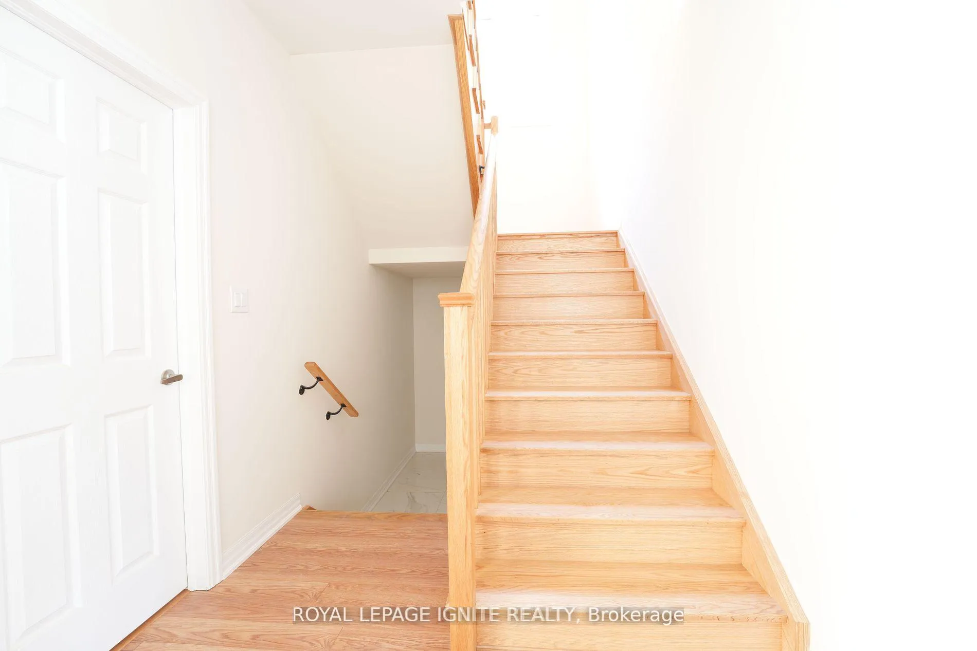 Photo 12 of 11 ED Ewert Avenue, Clarington, Newcastle — HOMEH