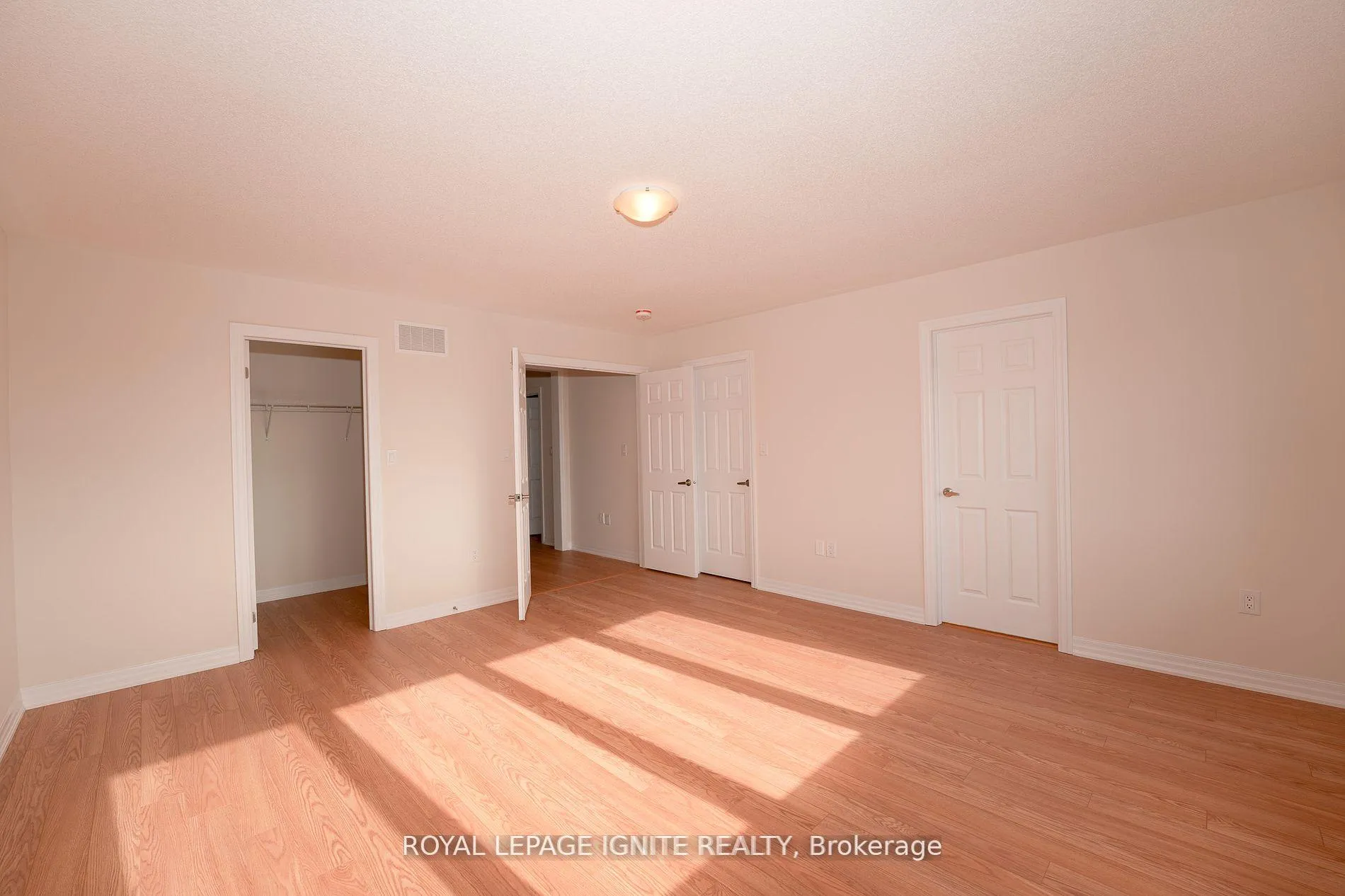 Photo 15 of 11 ED Ewert Avenue, Clarington, Newcastle — HOMEH